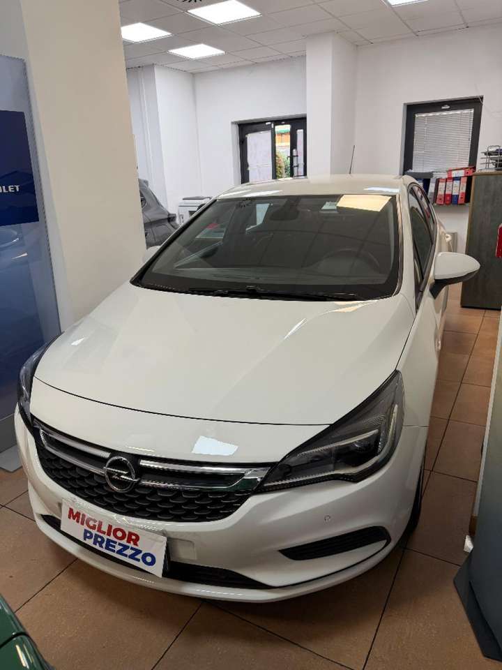 Opel Astra 1.0 Turbo ecoFLEX Start&Stop 5 porte Innovation