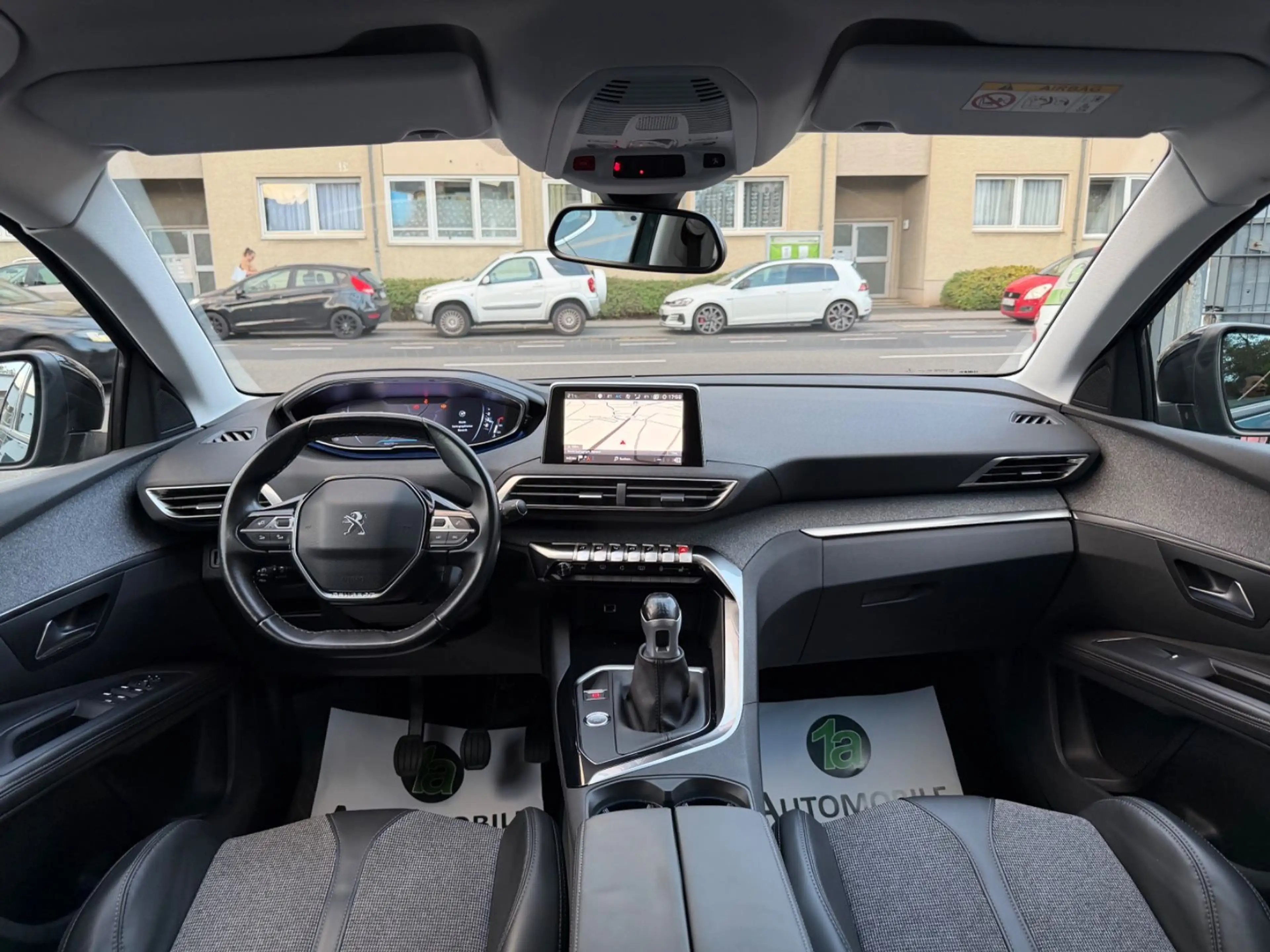 Peugeot 5008 Allure*NAVI*KAM360°*PDC*SHZ*LED*SPUR — photo 10