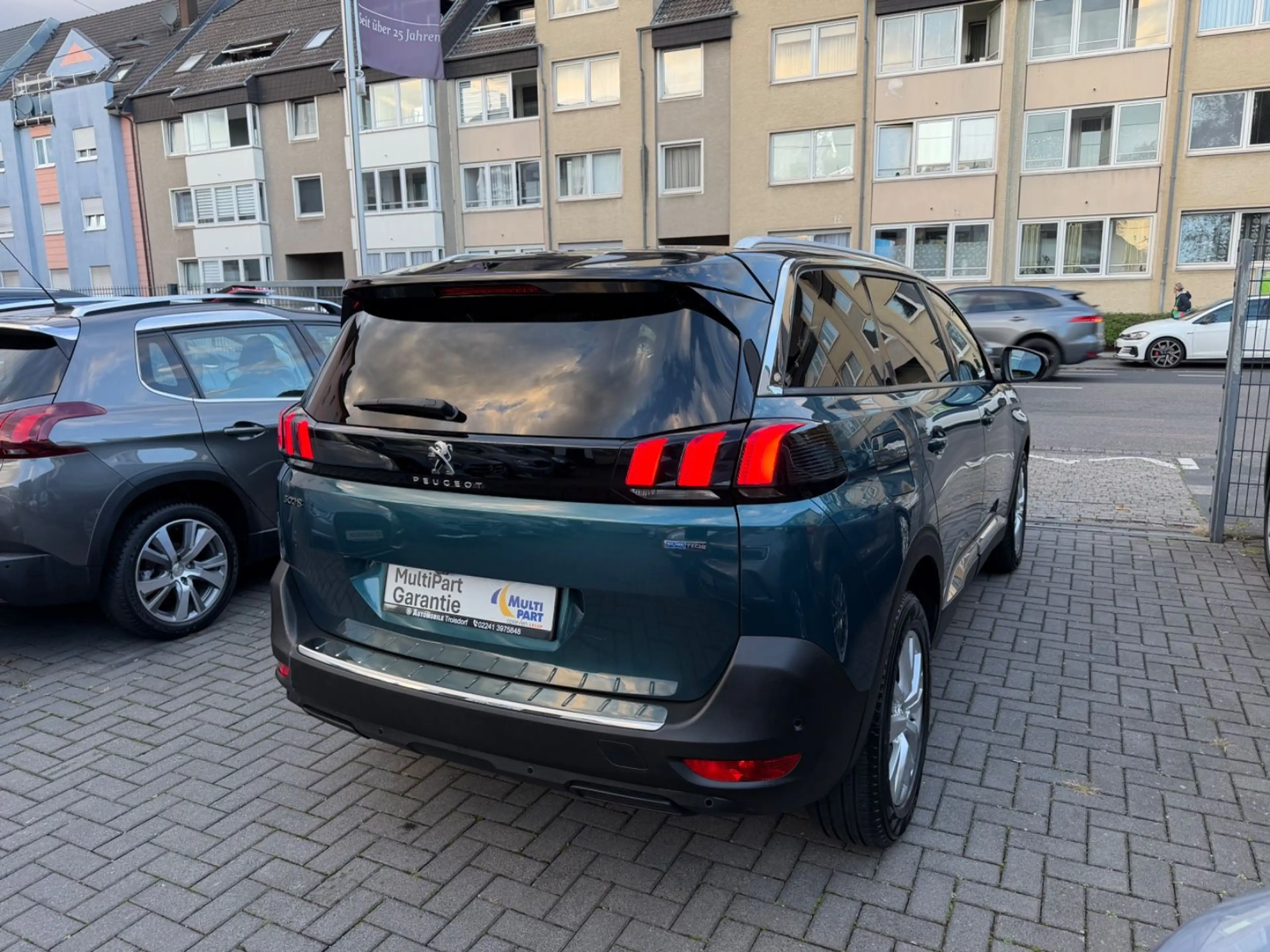 Peugeot 5008 Allure*NAVI*KAM360°*PDC*SHZ*LED*SPUR — photo 7