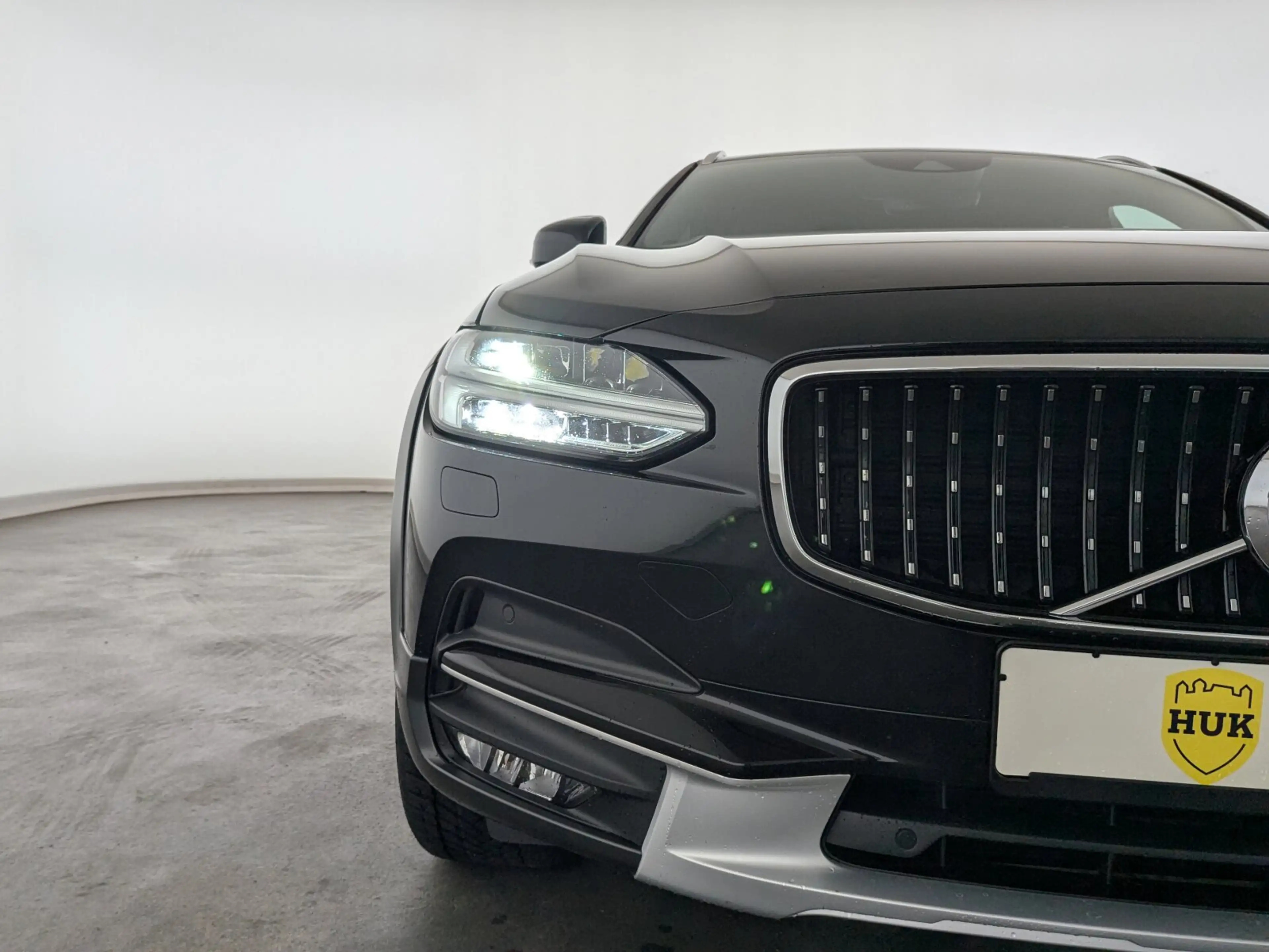 Volvo V90 Cross Country V 90 Cross Country D5 AWD Pro LED+NAVI+AHK+LEDER — photo 3