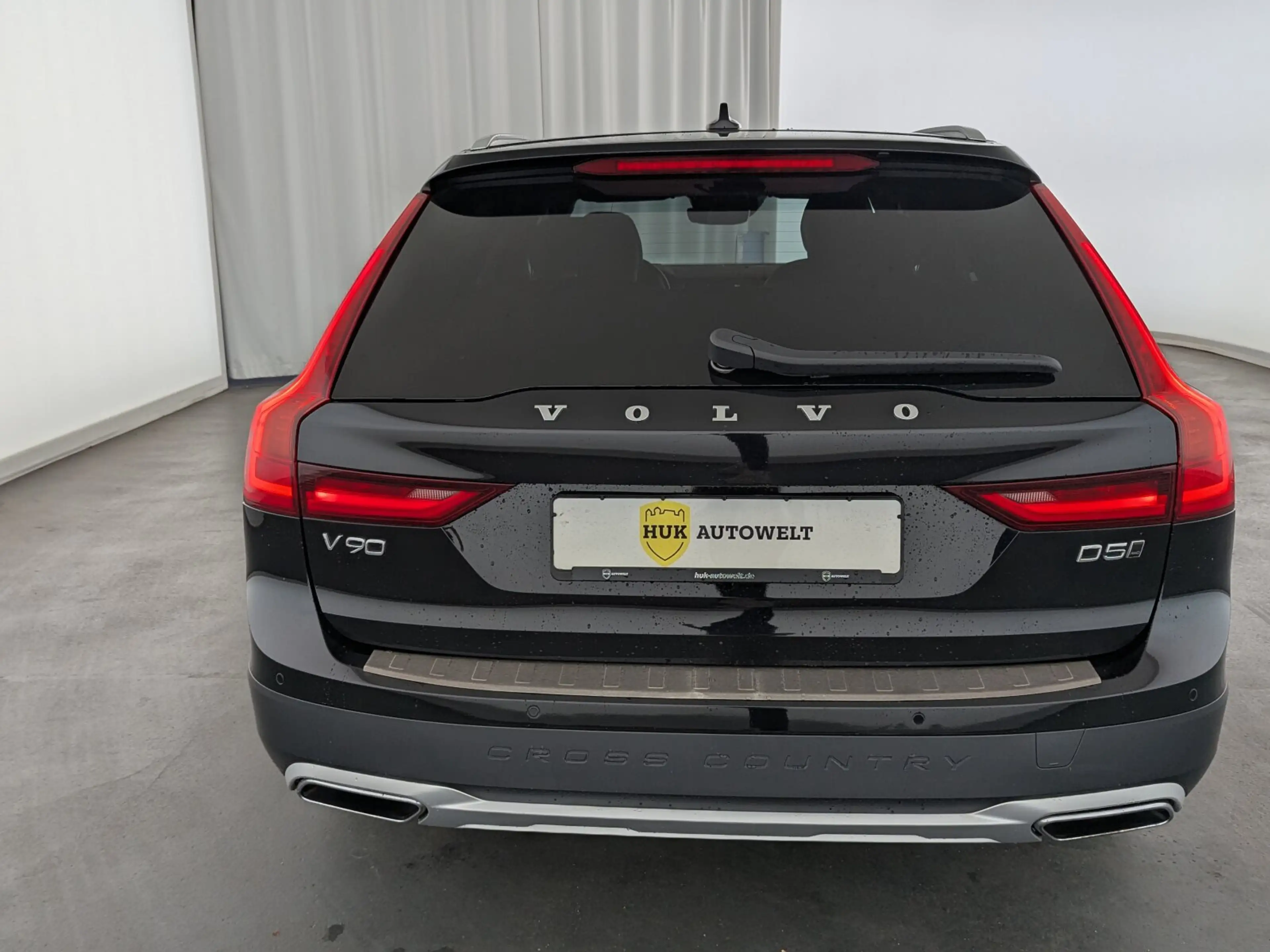 Volvo V90 Cross Country V 90 Cross Country D5 AWD Pro LED+NAVI+AHK+LEDER — photo 7