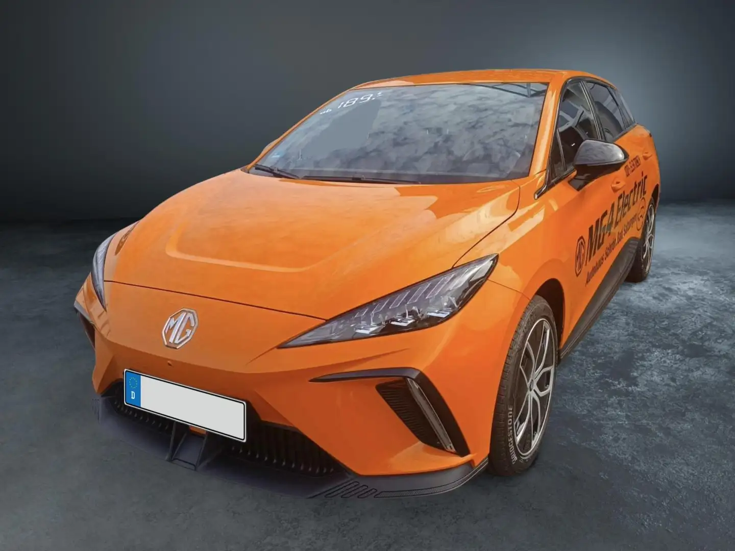 MG MG4 Luxury MY23 360 NAVI KLIMA SITZH 150 kW (204 PS... Arancione - 1