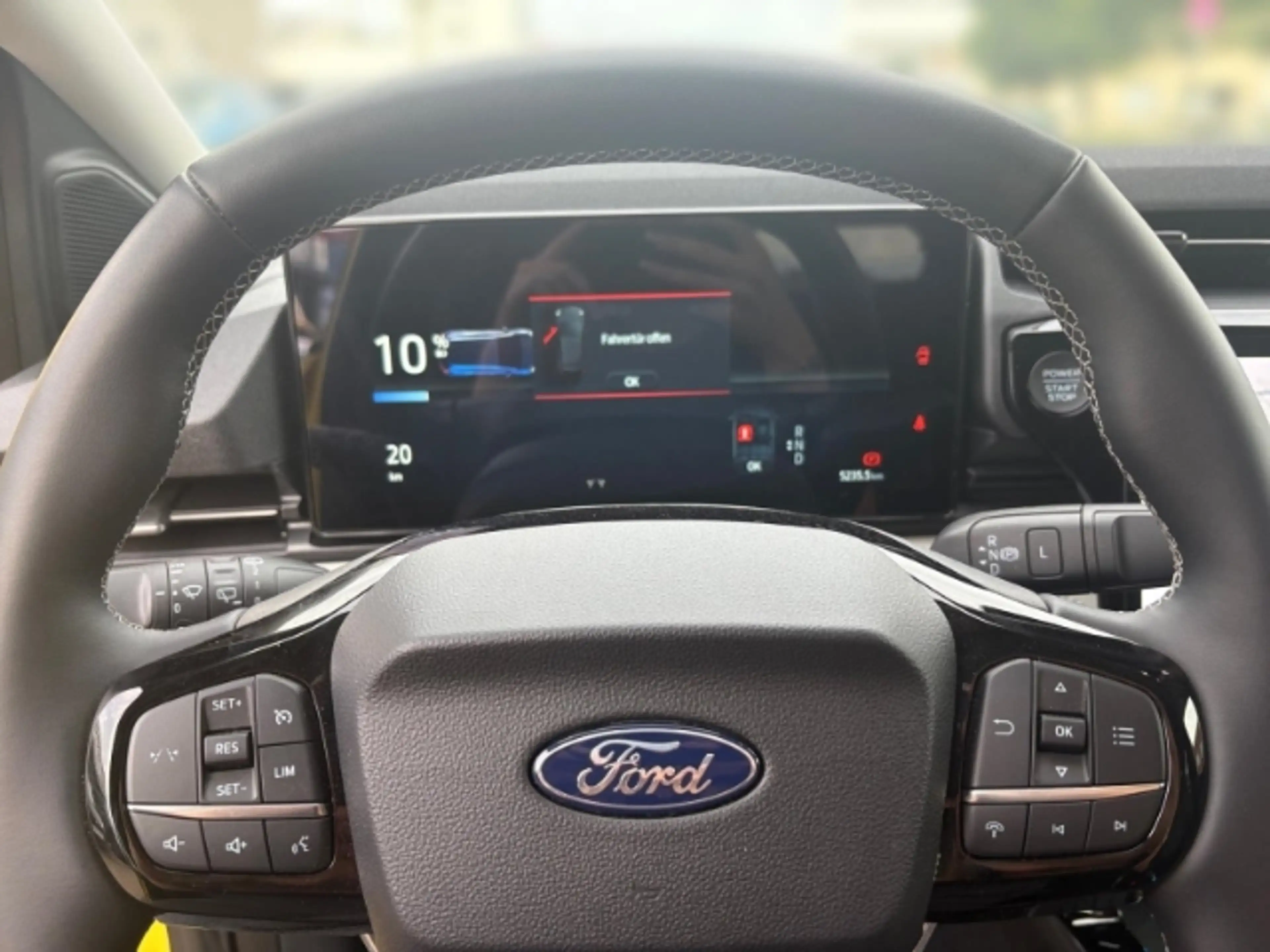 Ford Puma FWD Standard + AHK abnehmbar + Winterpaket + Keyfr — photo 9