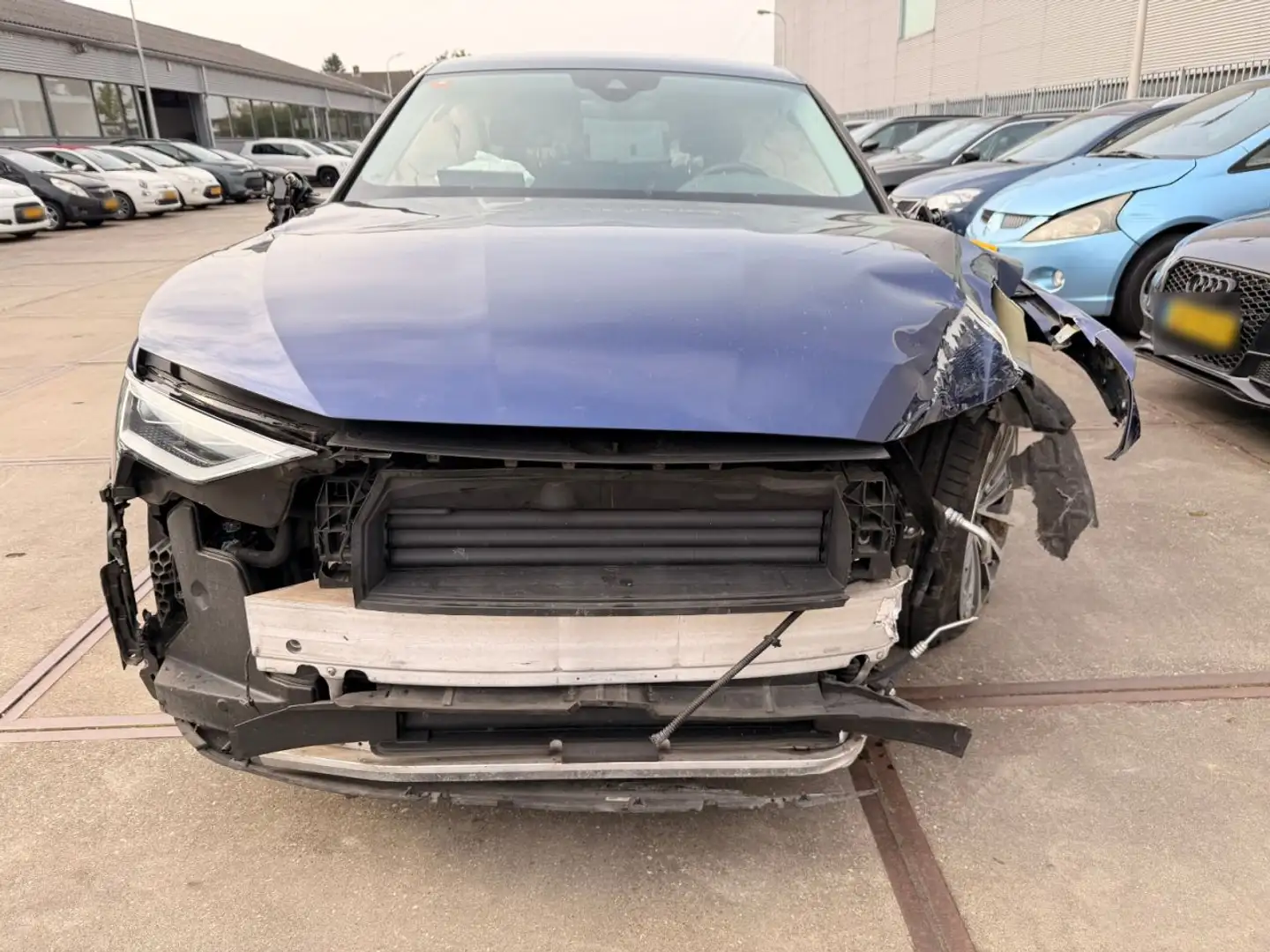 Audi e-tron 55 Quattro S edition 95kWh Blauw - 2
