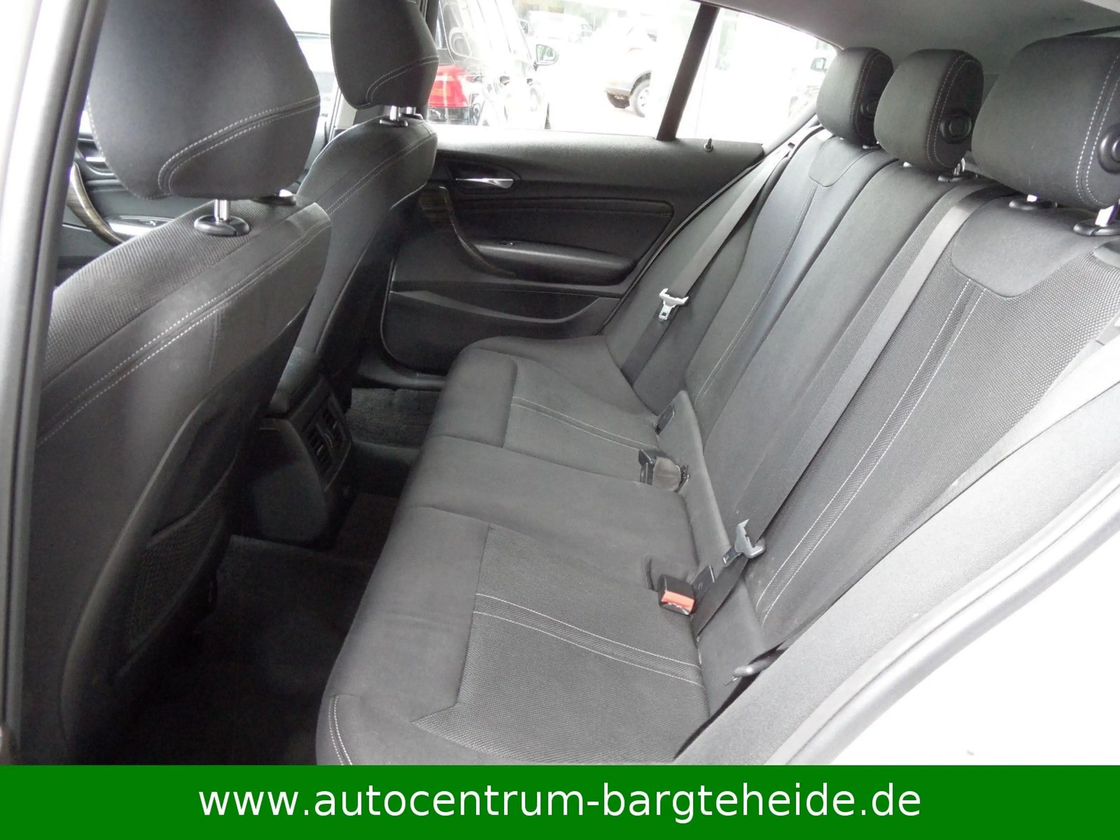 BMW 118 i Aut. Sport Line NAVI+LED+SHADOW — photo 17