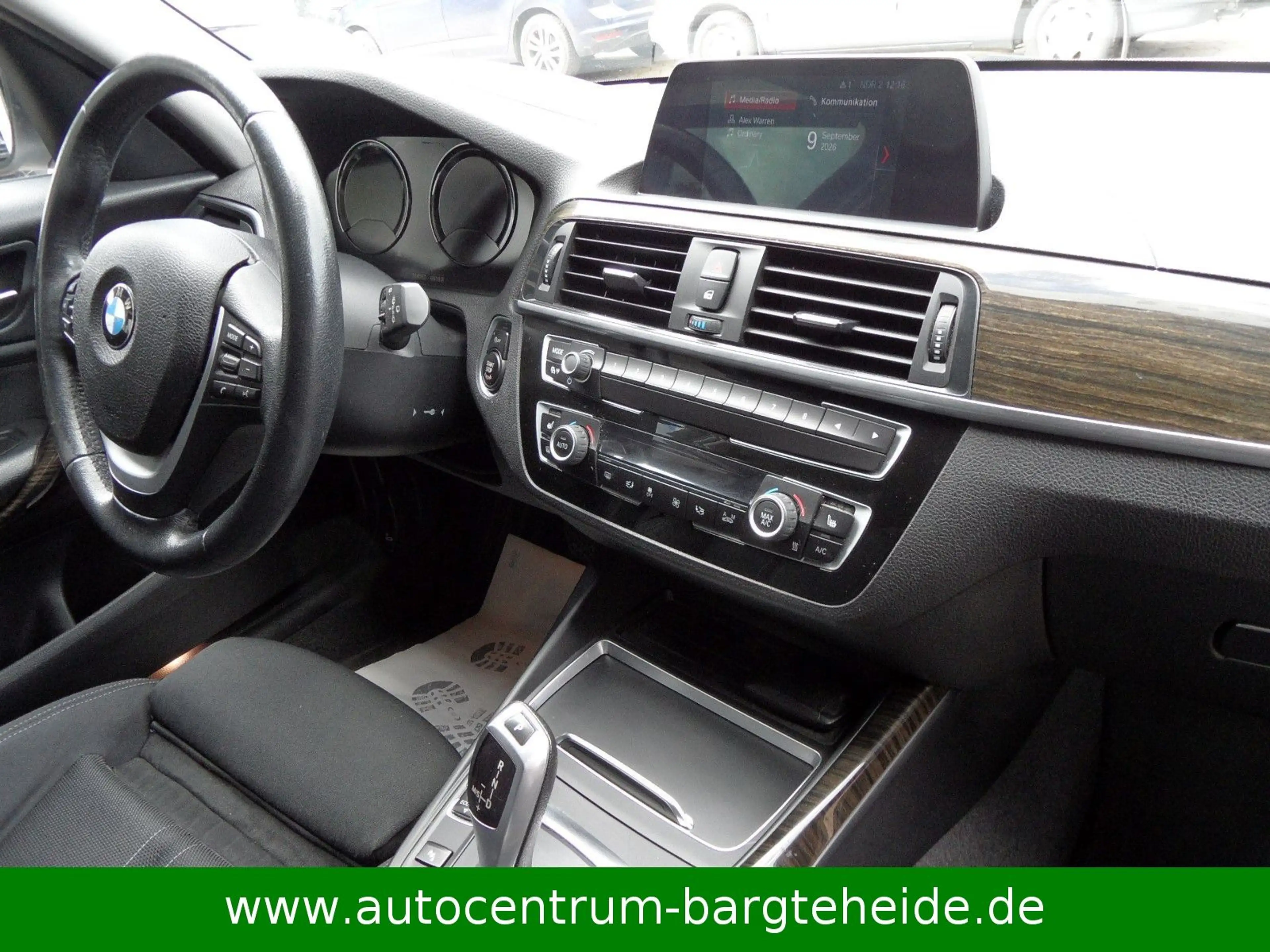 BMW 118 i Aut. Sport Line NAVI+LED+SHADOW — photo 11