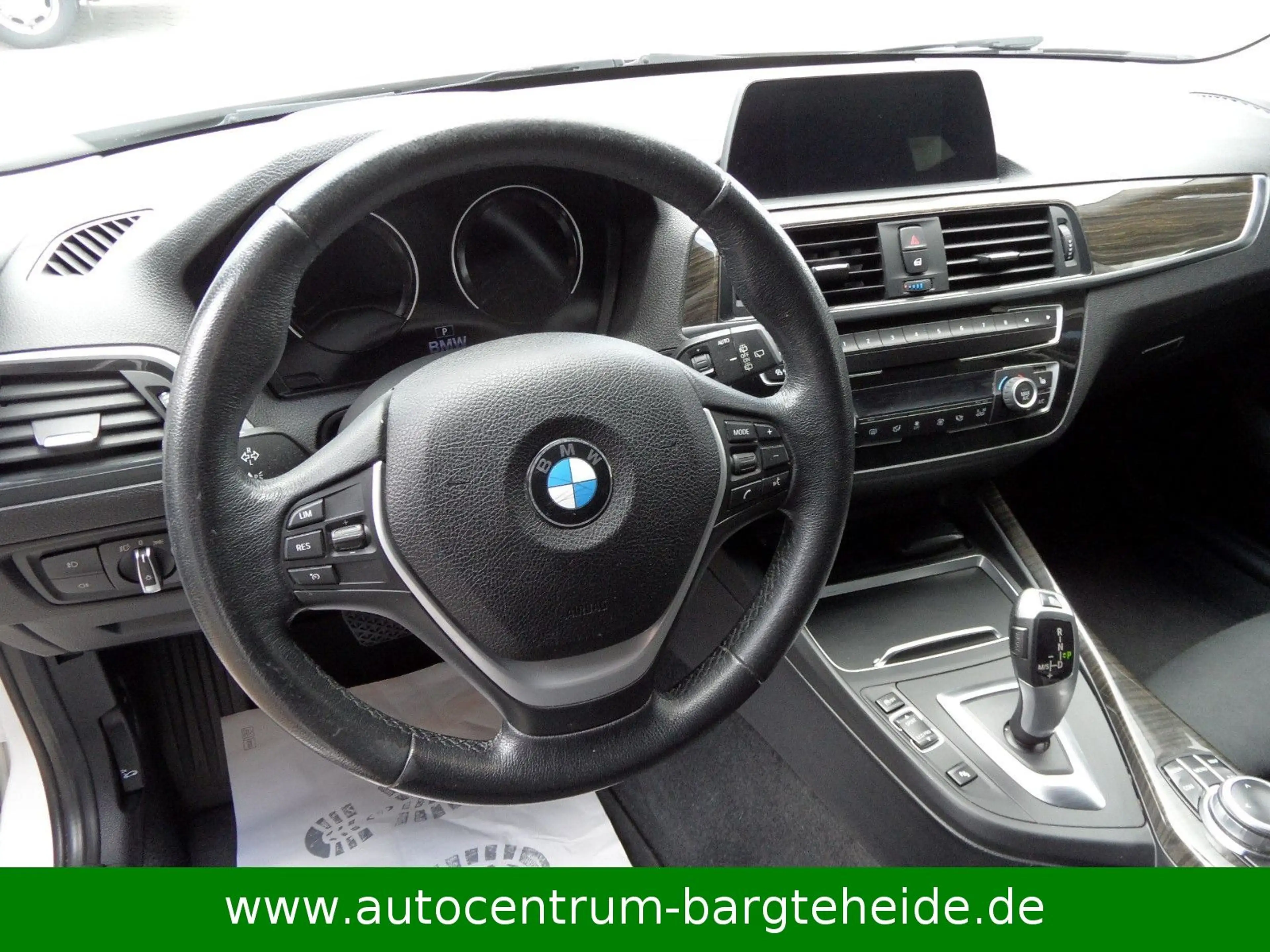 BMW 118 i Aut. Sport Line NAVI+LED+SHADOW — photo 14