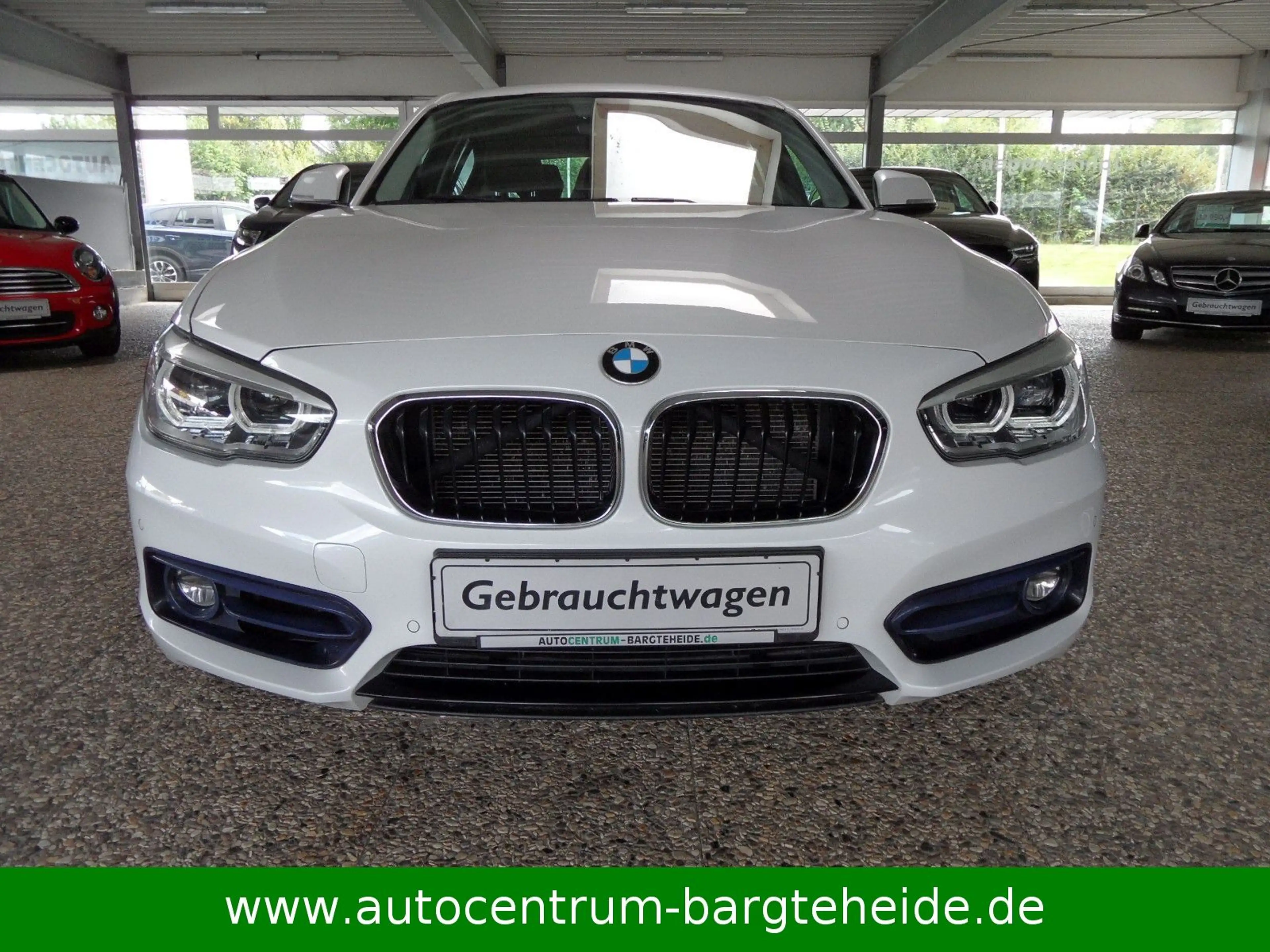 BMW 118 i Aut. Sport Line NAVI+LED+SHADOW