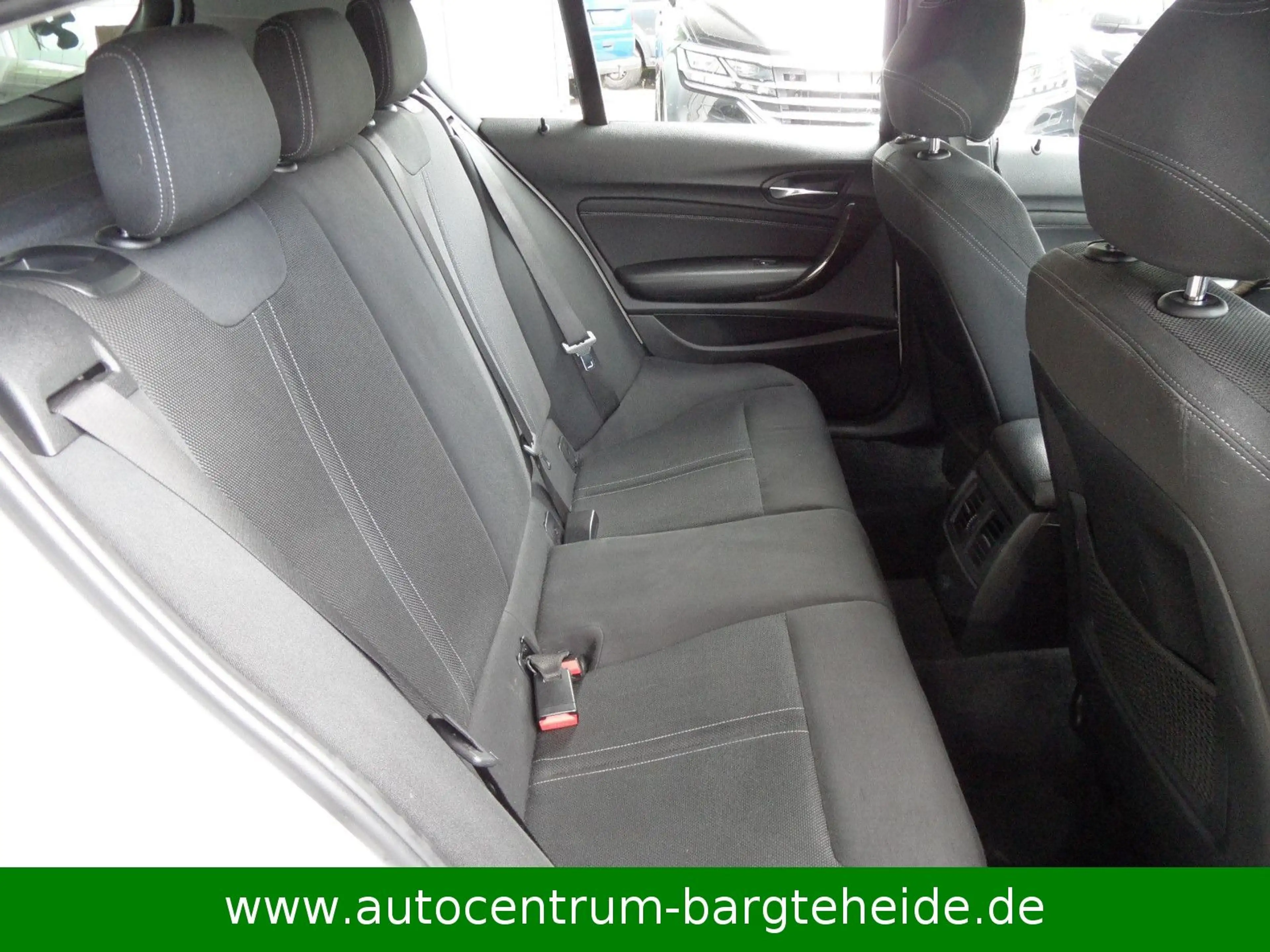 BMW 118 i Aut. Sport Line NAVI+LED+SHADOW — photo 16