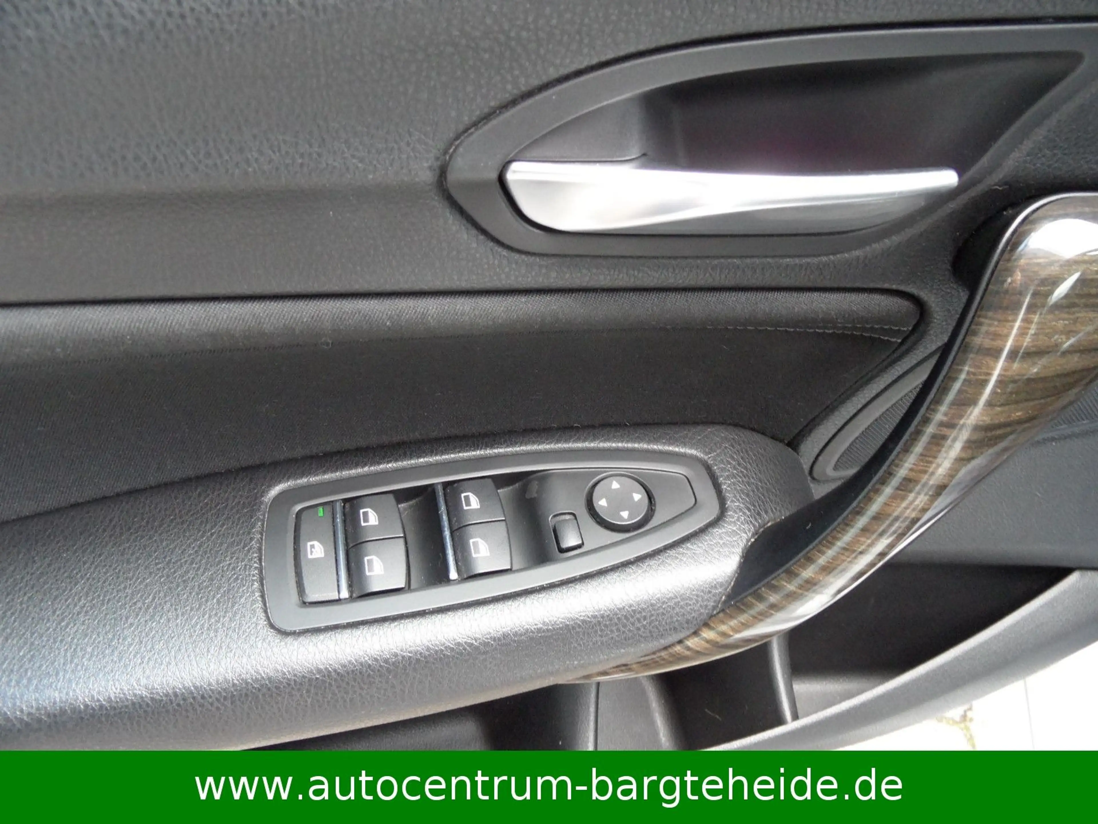 BMW 118 i Aut. Sport Line NAVI+LED+SHADOW — photo 18