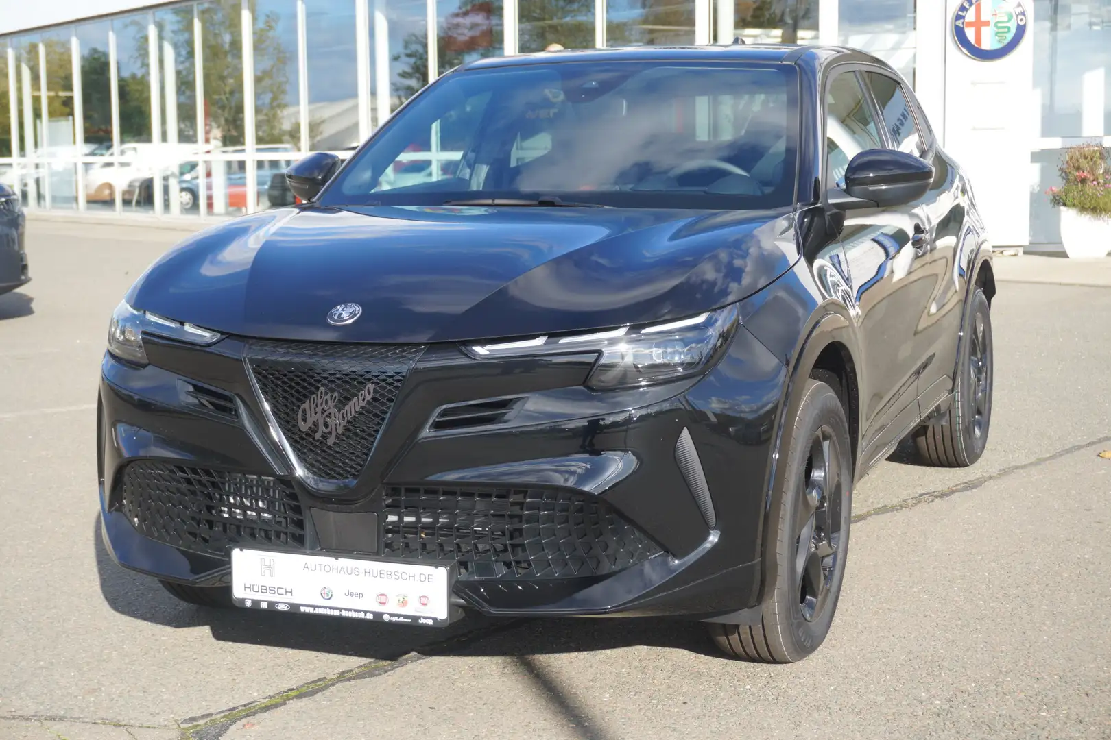 Alfa Romeo Junior Ibrida 1.2 VGT 48V-Hybrid Noir - 1