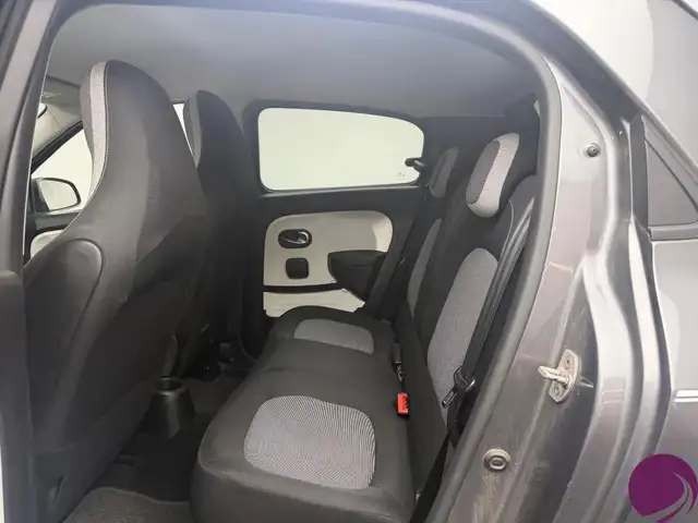 Renault Twingo view 8
