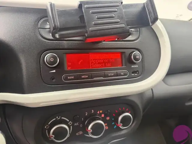 Renault Twingo view 10
