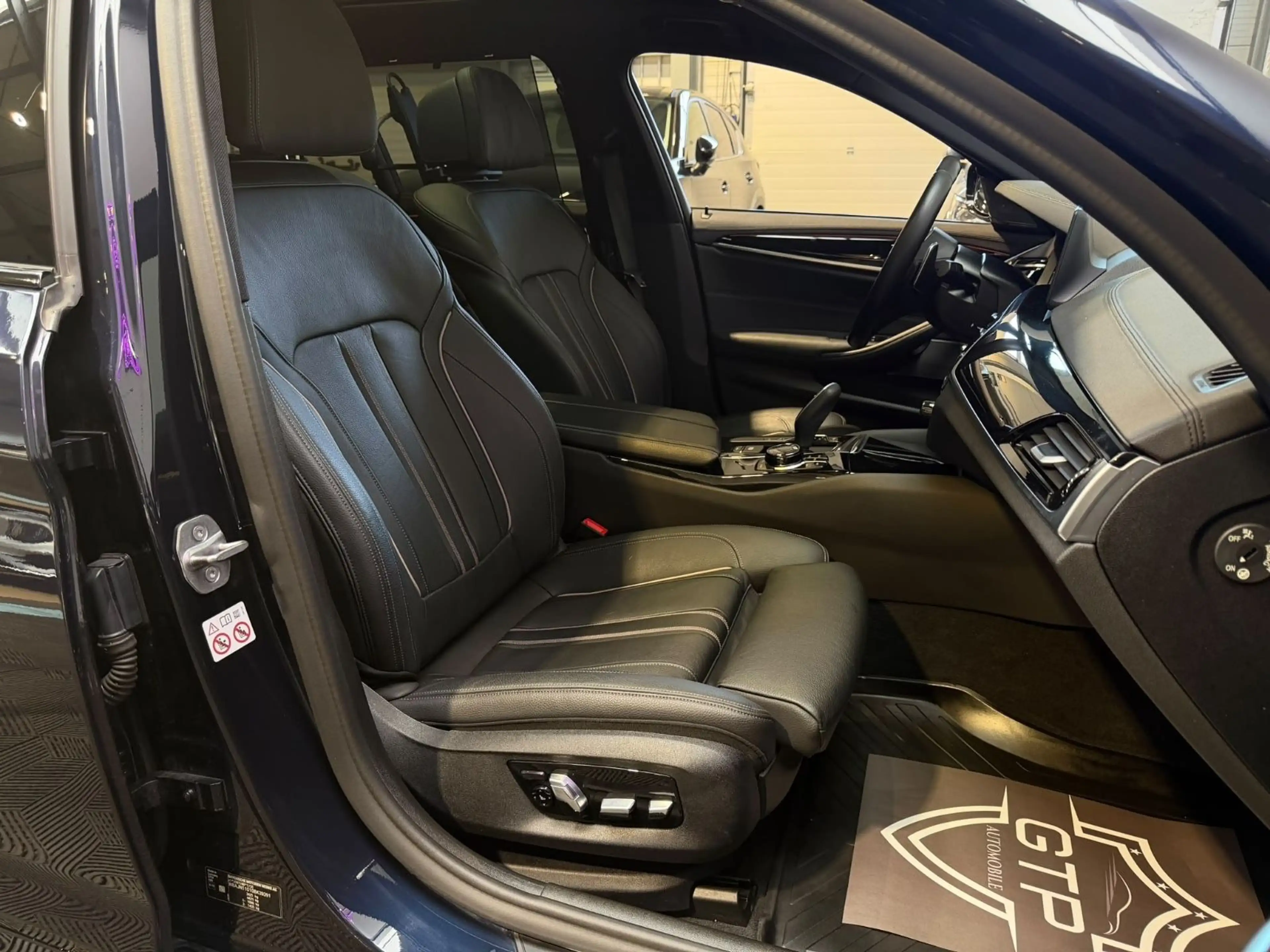 BMW 525 d 5 Touring *M-Sport*Pano*H&K*HUD*360Kam* — photo 14