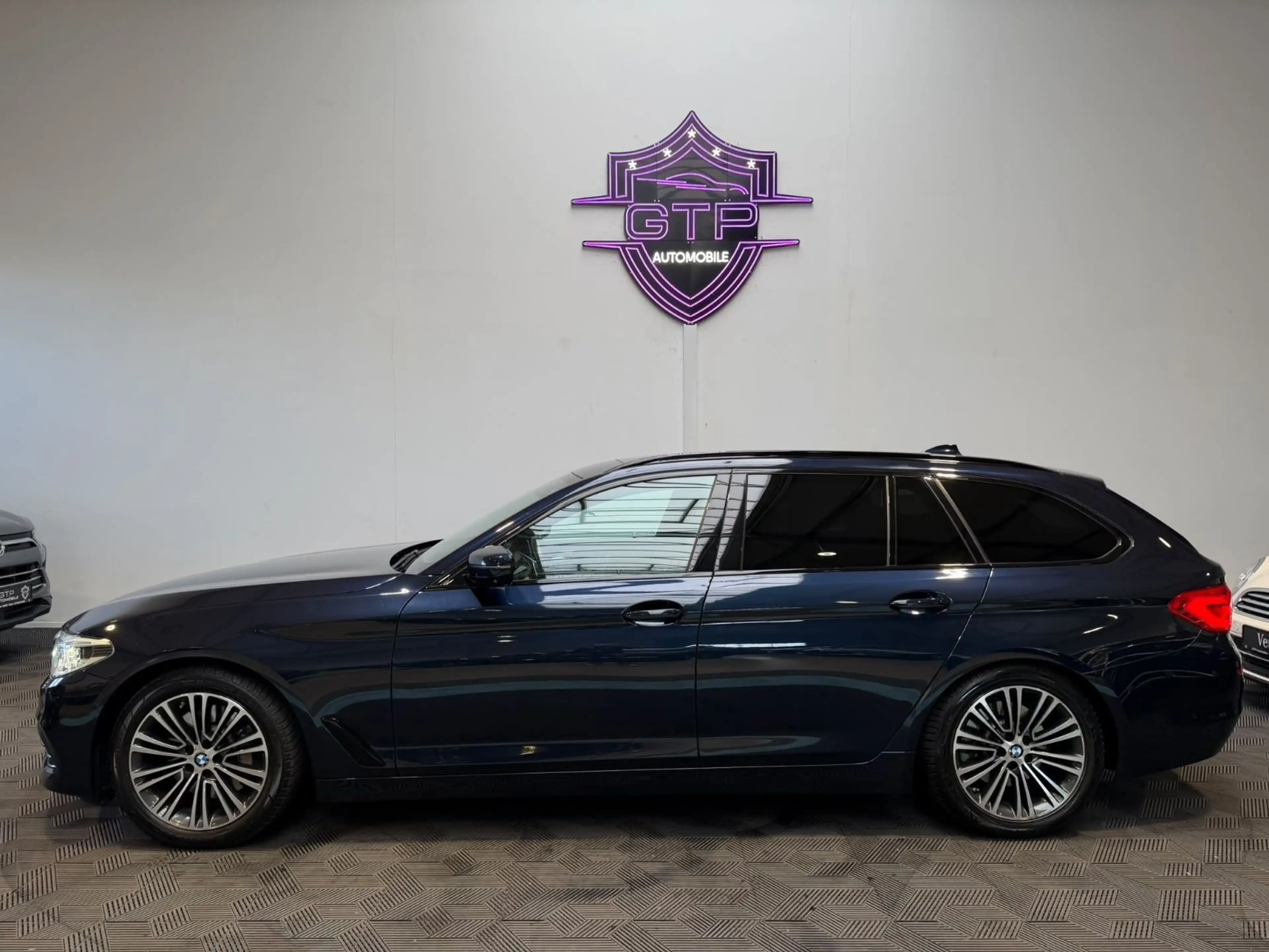 BMW 525 d 5 Touring *M-Sport*Pano*H&K*HUD*360Kam* — photo 6