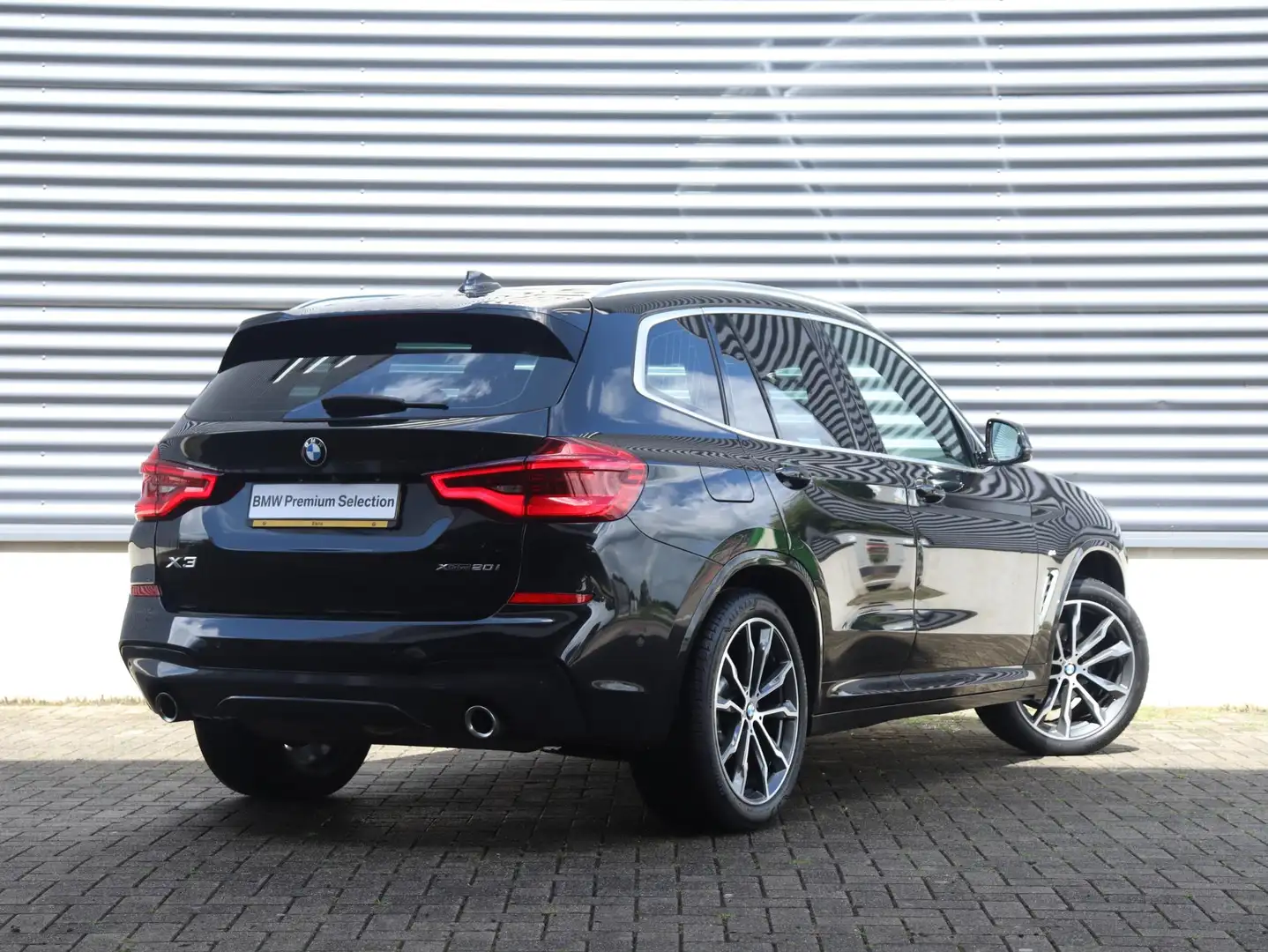 BMW X3 xDrive20i | High Executive | M Sportpakket | Trekh Noir - 2