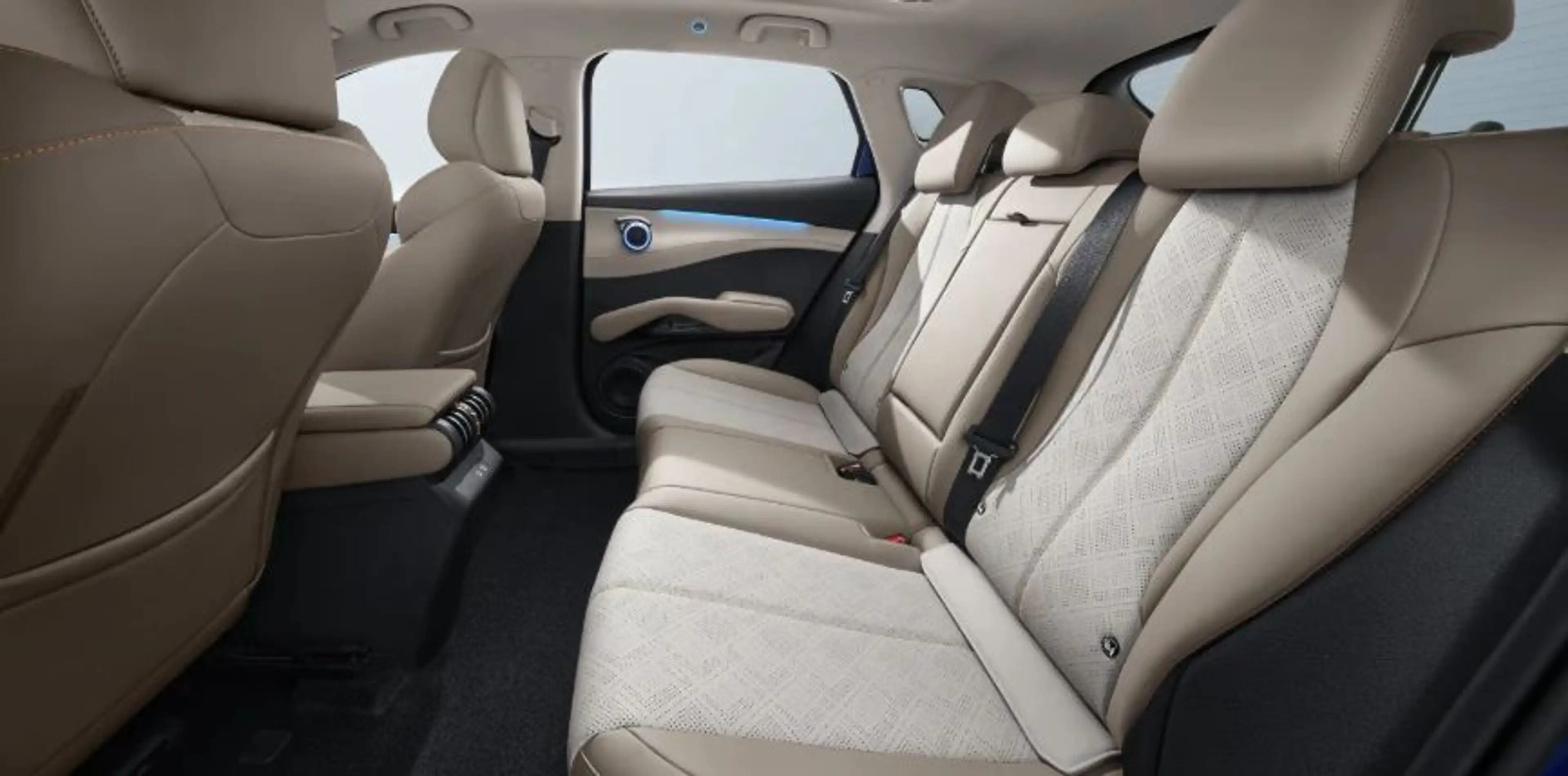 BYD Atto 3 Evo Design ACC+AUT+LED+Navi+Standh.+360 — photo 7