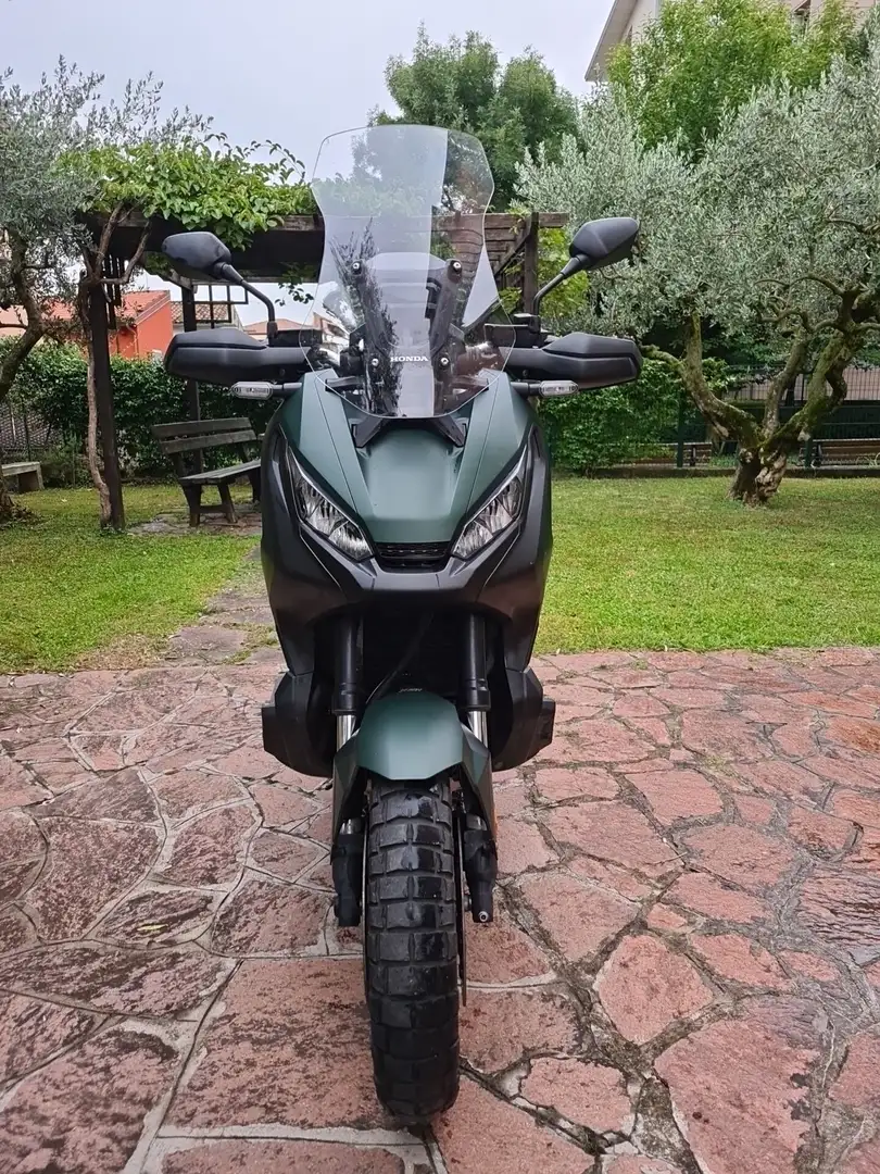 Honda X-ADV 750 Verde - 1