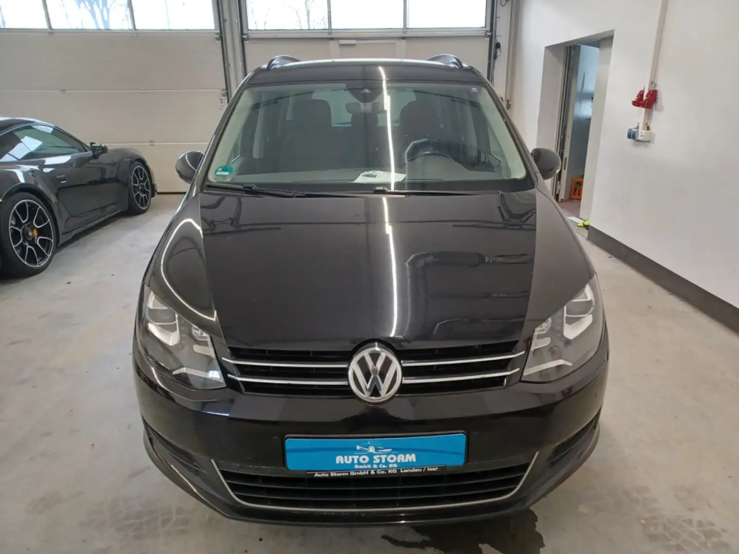 Volkswagen Sharan 2.0 TDI BMT Comfortline*Navi*Xenon*SHZ*GRA*Kamera Schwarz - 2