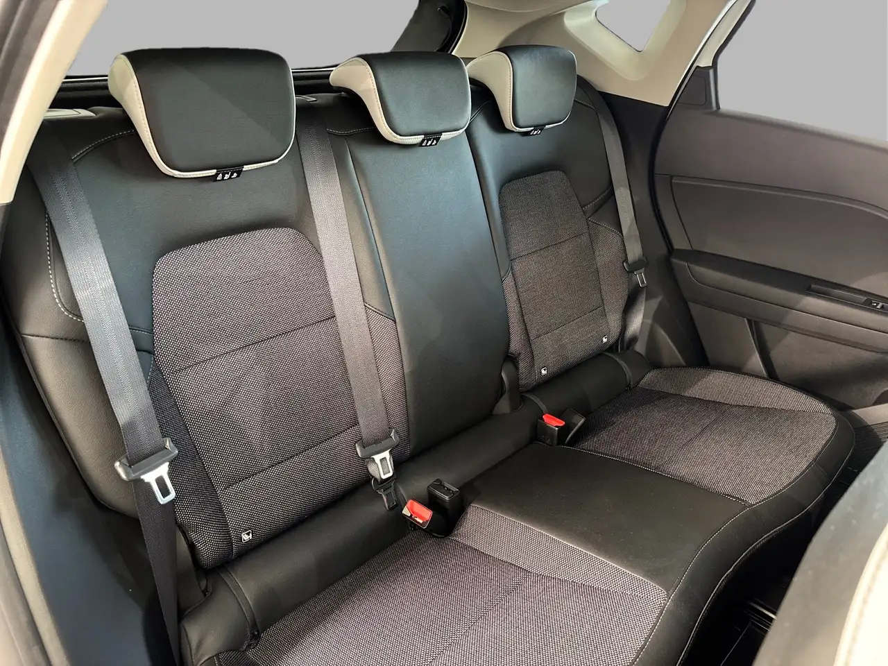 Renault Captur 1.0 TCe GPL Techno, миниатюра 14