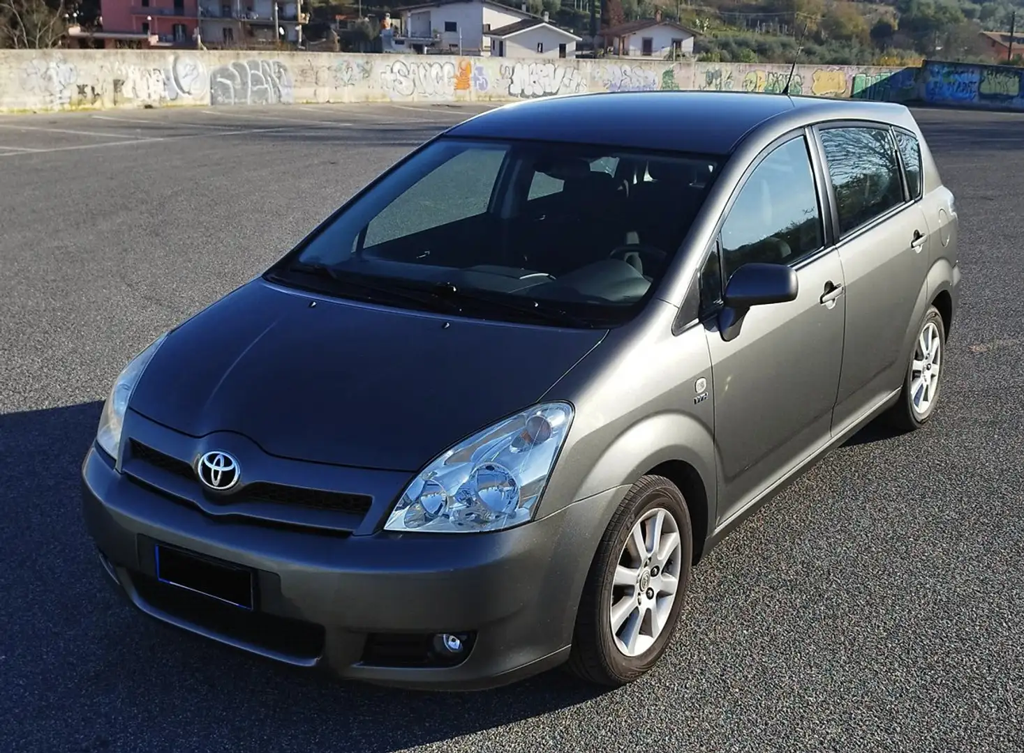 Toyota Corolla Verso 1.8 VVTi 16V SOL Сірий - 1