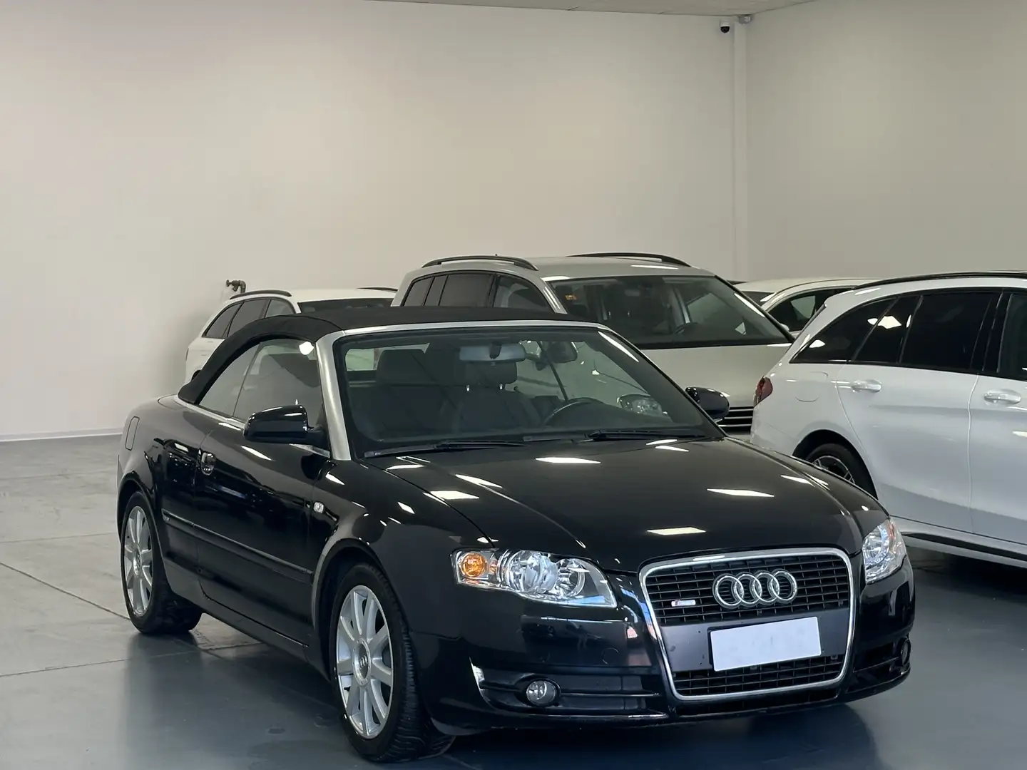 Audi A4 Cabrio 2.0 tdi multitronic fap Sline - 2