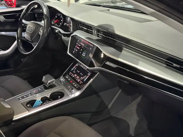 Audi A6 Avant view 22