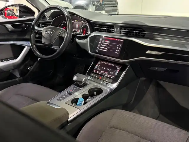 Audi A6 Avant view 27