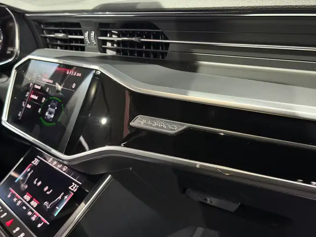 Audi A6 Avant view 23