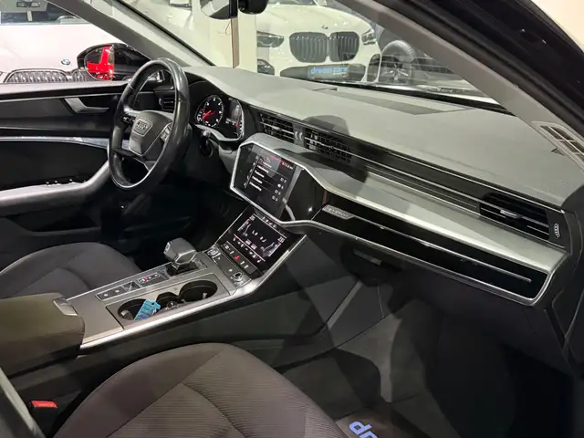 Audi A6 Avant view 29