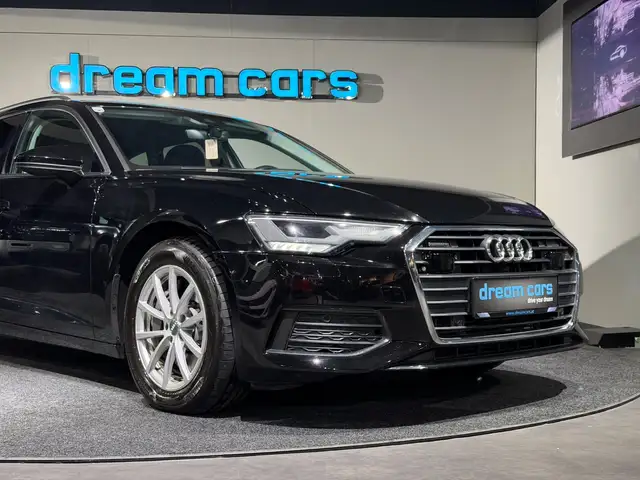 Audi A6 Avant view 9