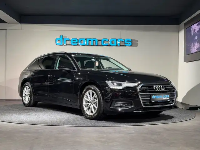 Audi A6 Avant view 4