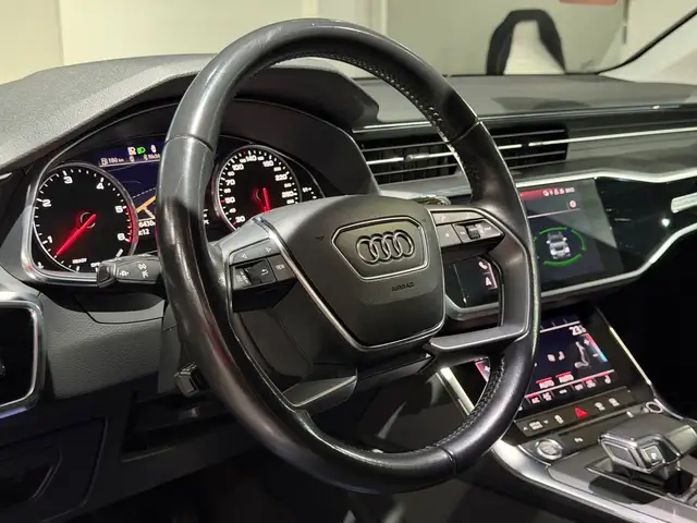 Audi A6 Avant view 18