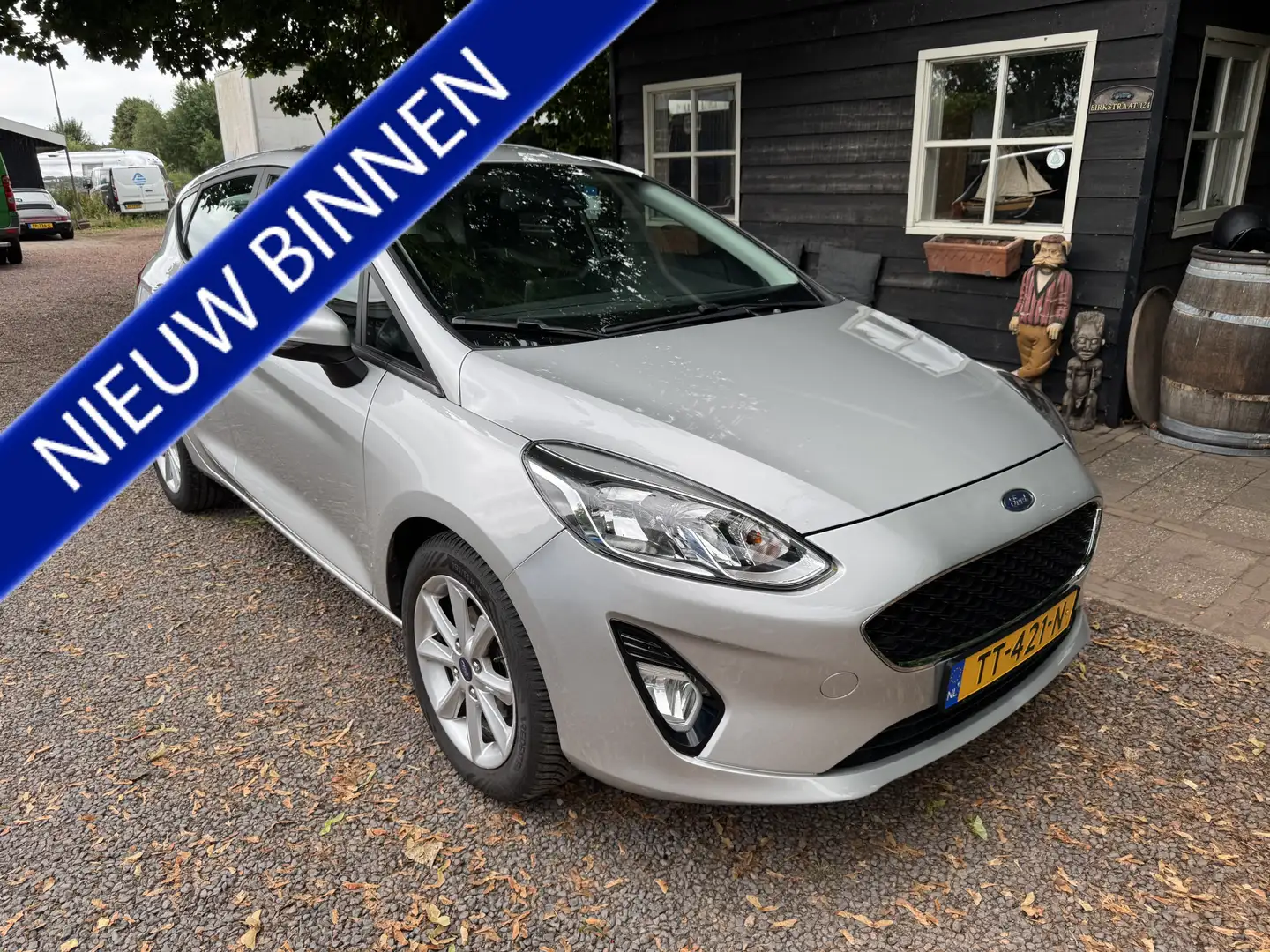 Ford Fiesta 1.1 Trend CARPLAY|CAMERA|NAP Grijs - 1