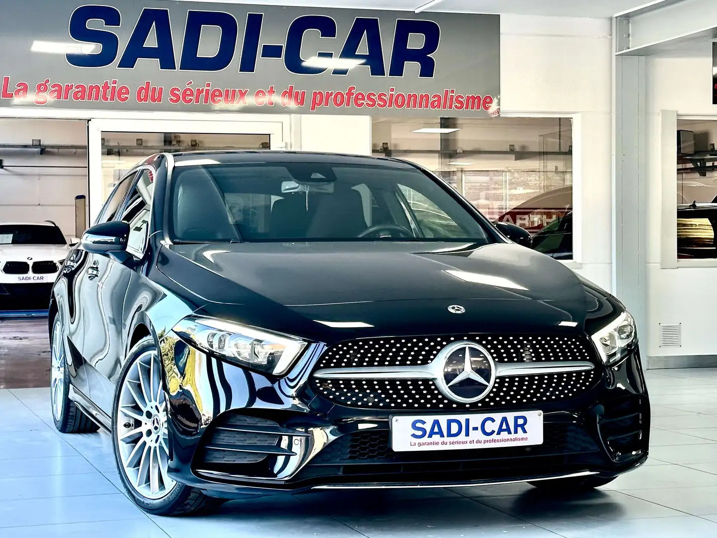 Mercedes-Benz A 180 d 116cv - AMG LINE EDITION Noir - 1