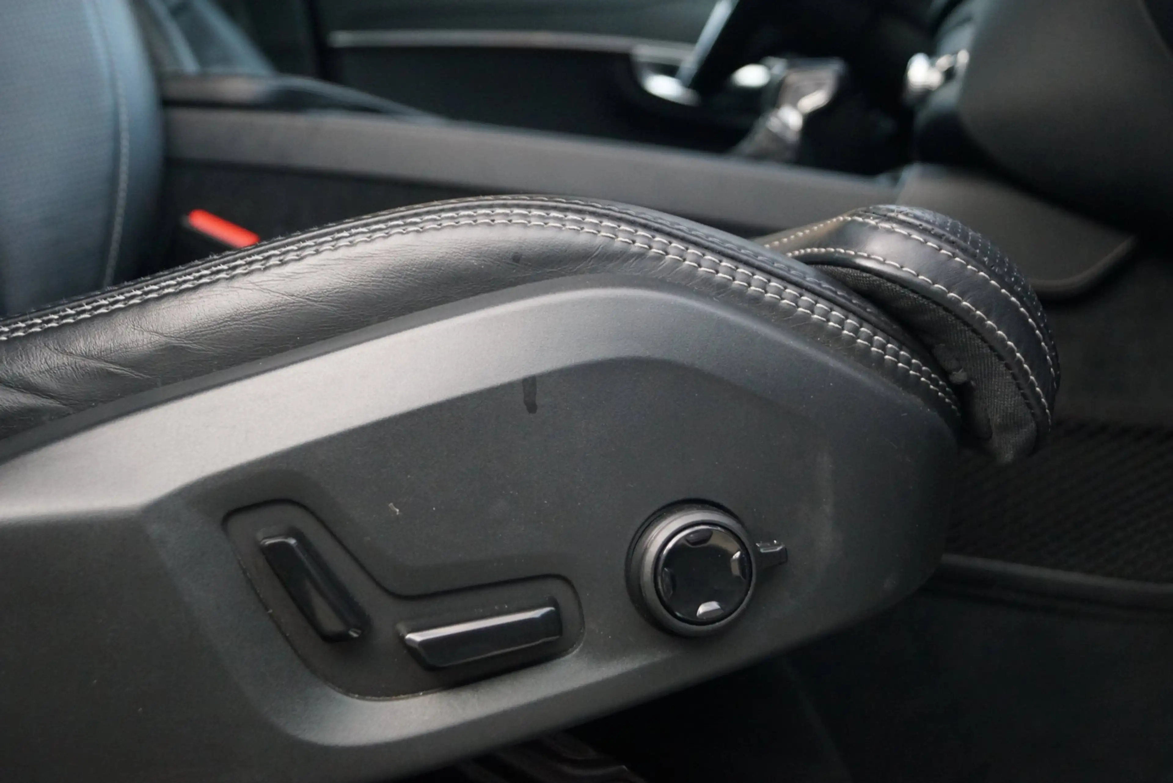 Volvo XC90 2.0 T6 AWD Inscription Autom 7 Pers Panodak Leder — photo 31
