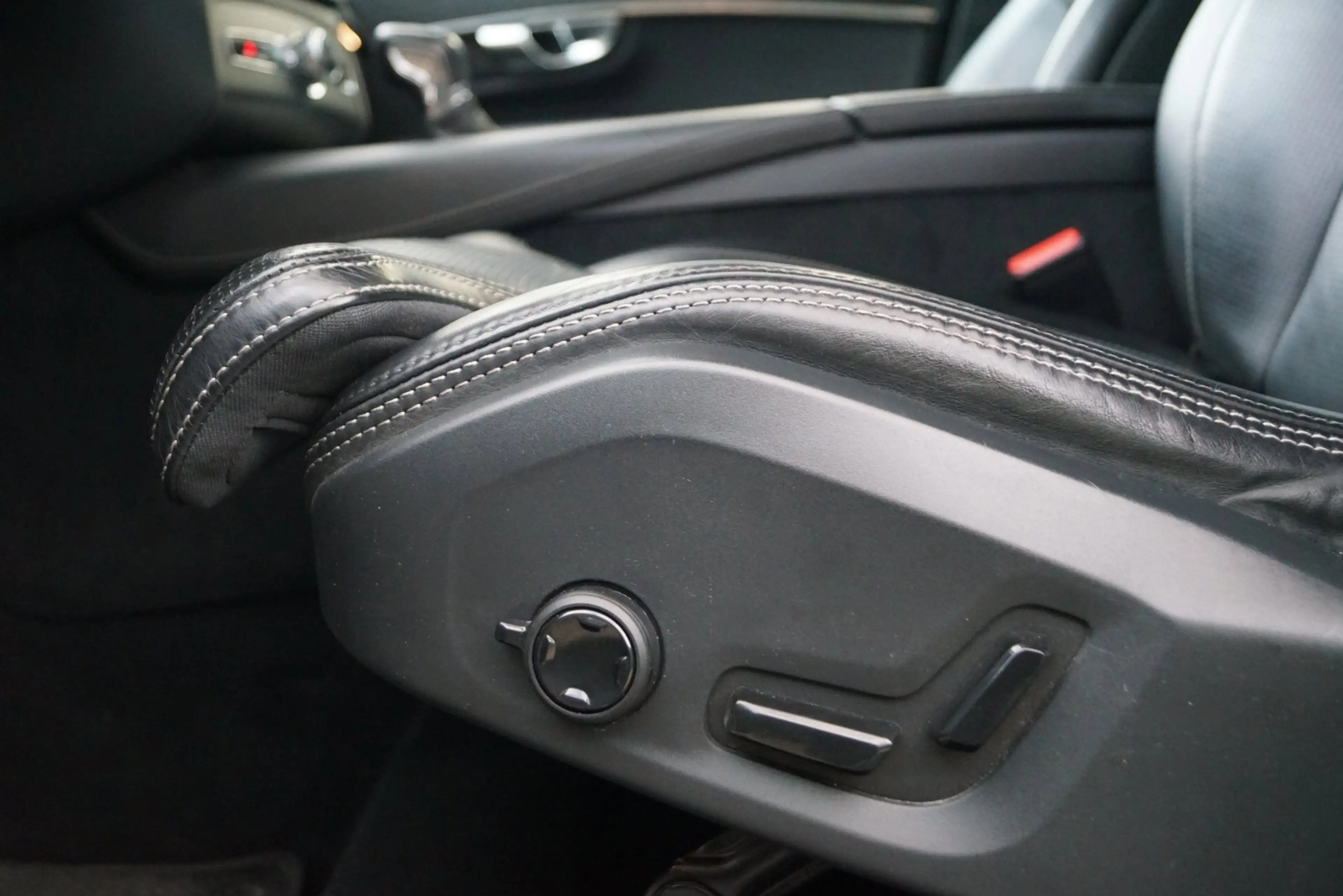 Volvo XC90 2.0 T6 AWD Inscription Autom 7 Pers Panodak Leder — photo 29