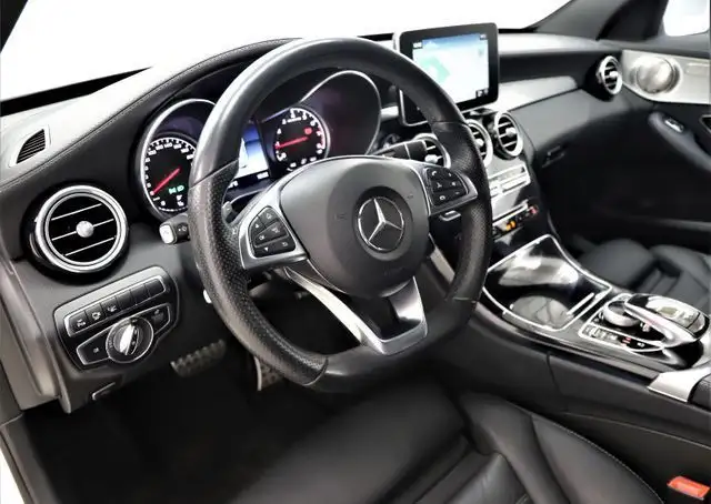 Mercedes-Benz C-Class view 13