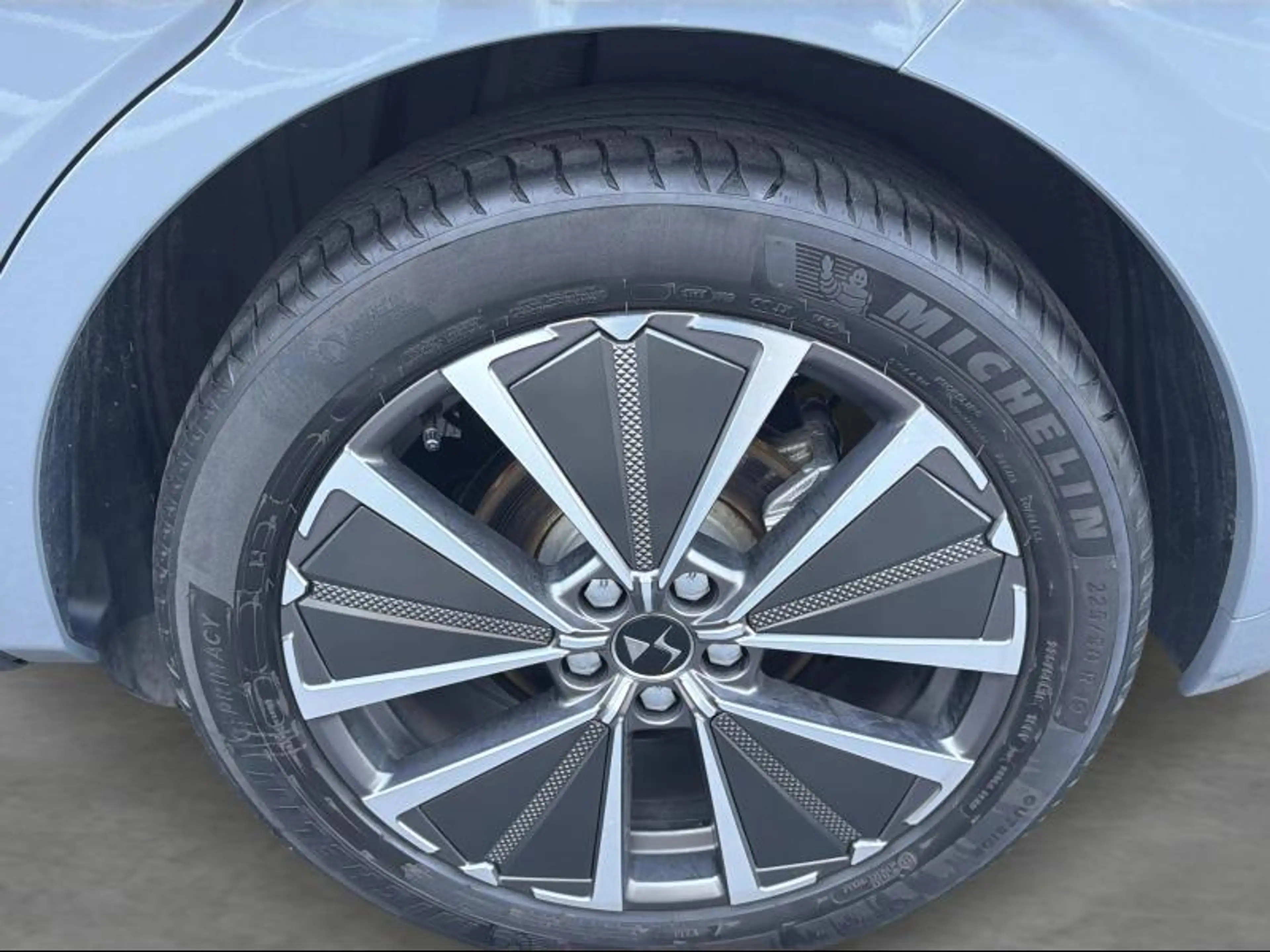 DS Automobiles DS 4 E-TENSE 215 PALLAS — photo 6