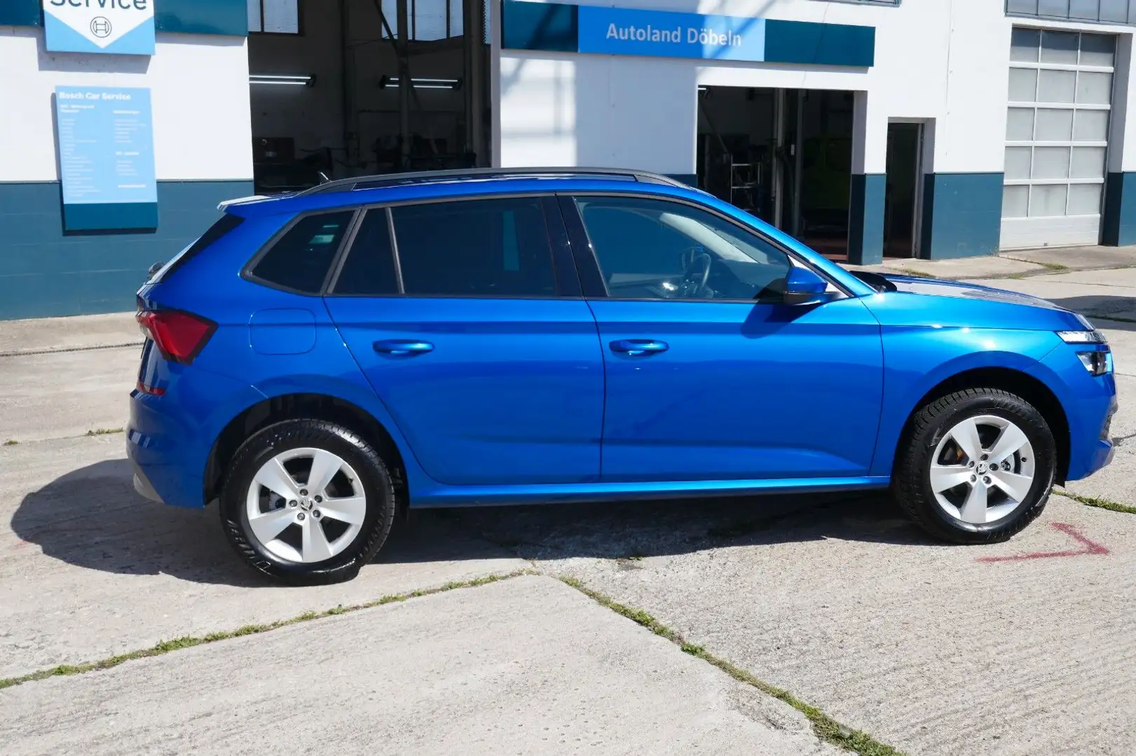 Skoda Kamiq TSI DAB/SHZ/RFK/LED Gar.02/27 100Tkm Bleu - 2