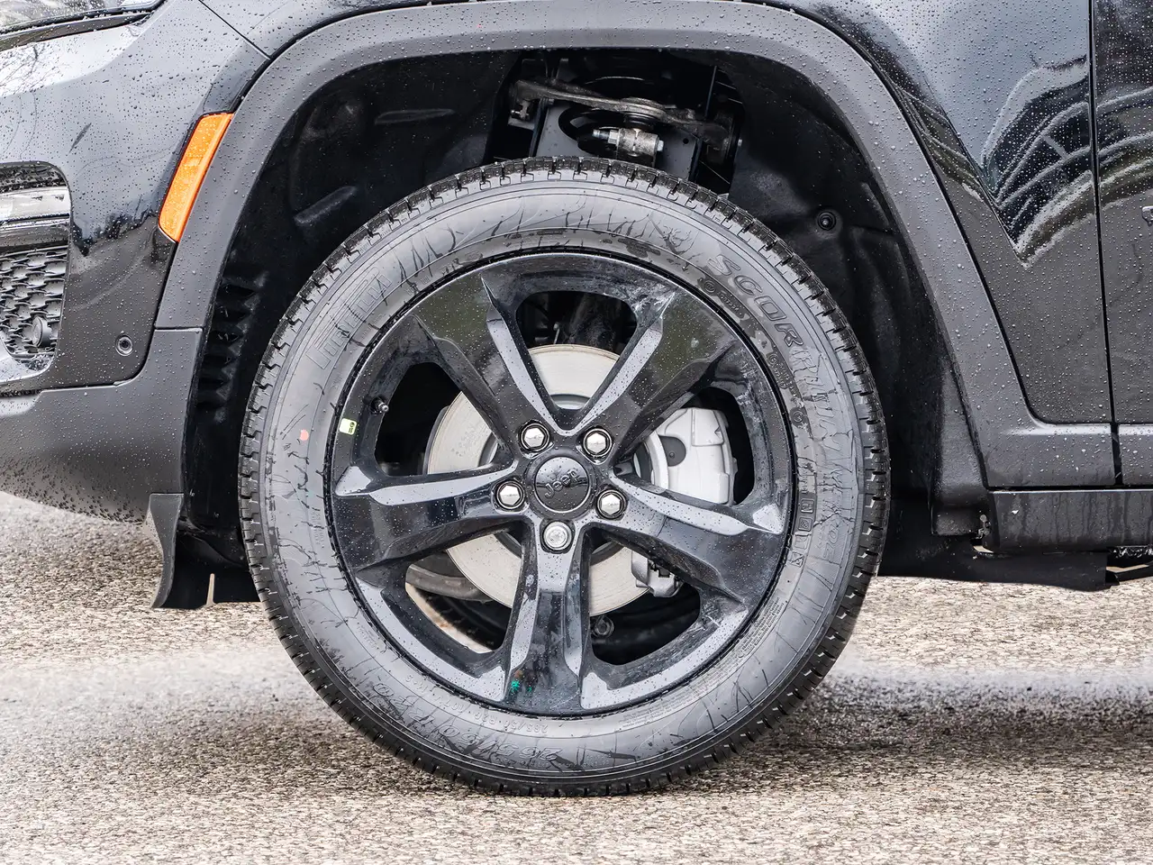 Jeep Grand Cherokee снимка Jeep Grand Cherokee