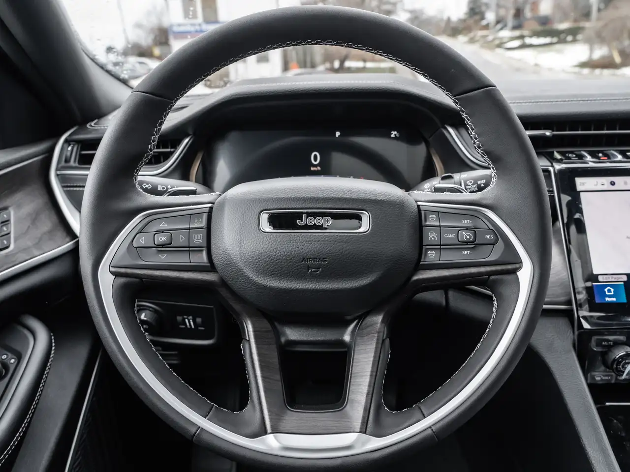 Jeep Grand Cherokee снимка Jeep Grand Cherokee