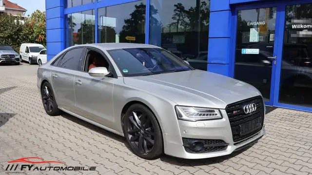 Audi S8 4.0 TFSI quattro plus Head Up* Kam* Nightvis*