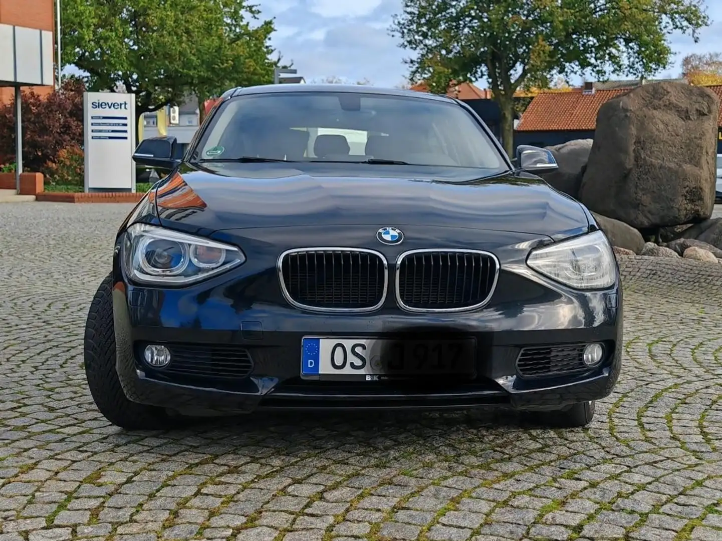 BMW 118 118i Aut. Černá - 2