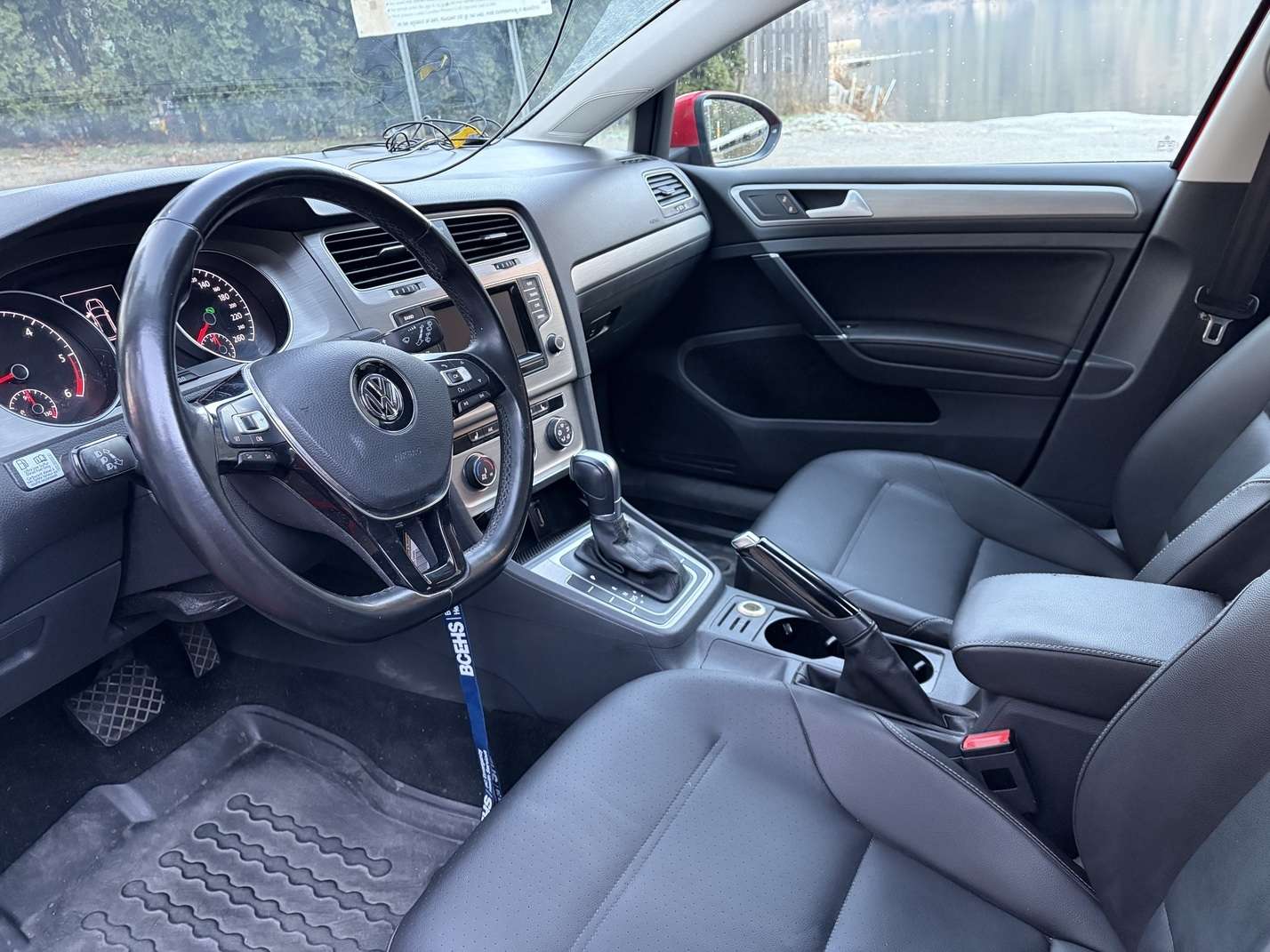 2015 Volkswagen Golf thumb 11