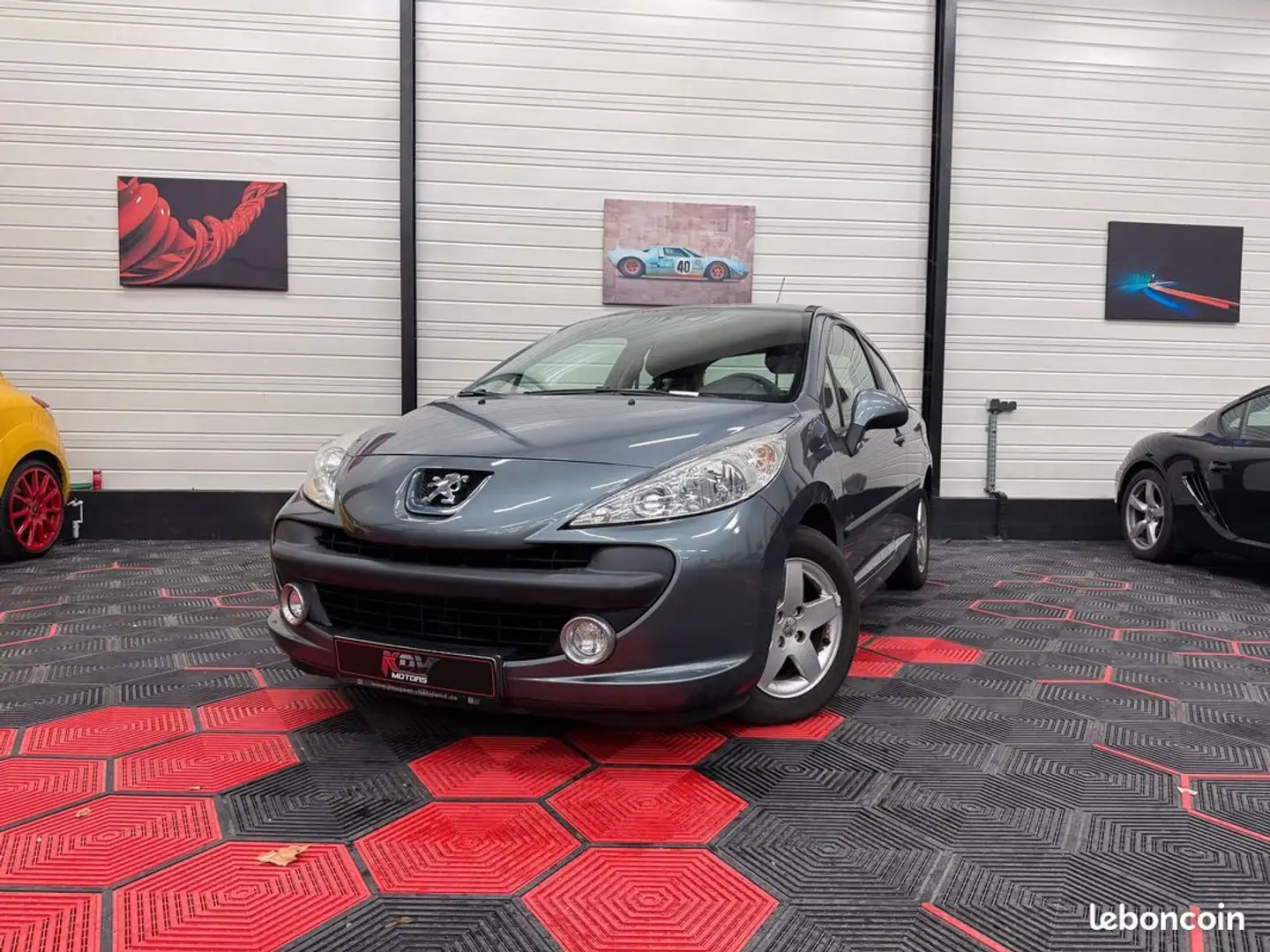 Peugeot 207 1.4 VTi 95 ch – Urban Move Gris - 1