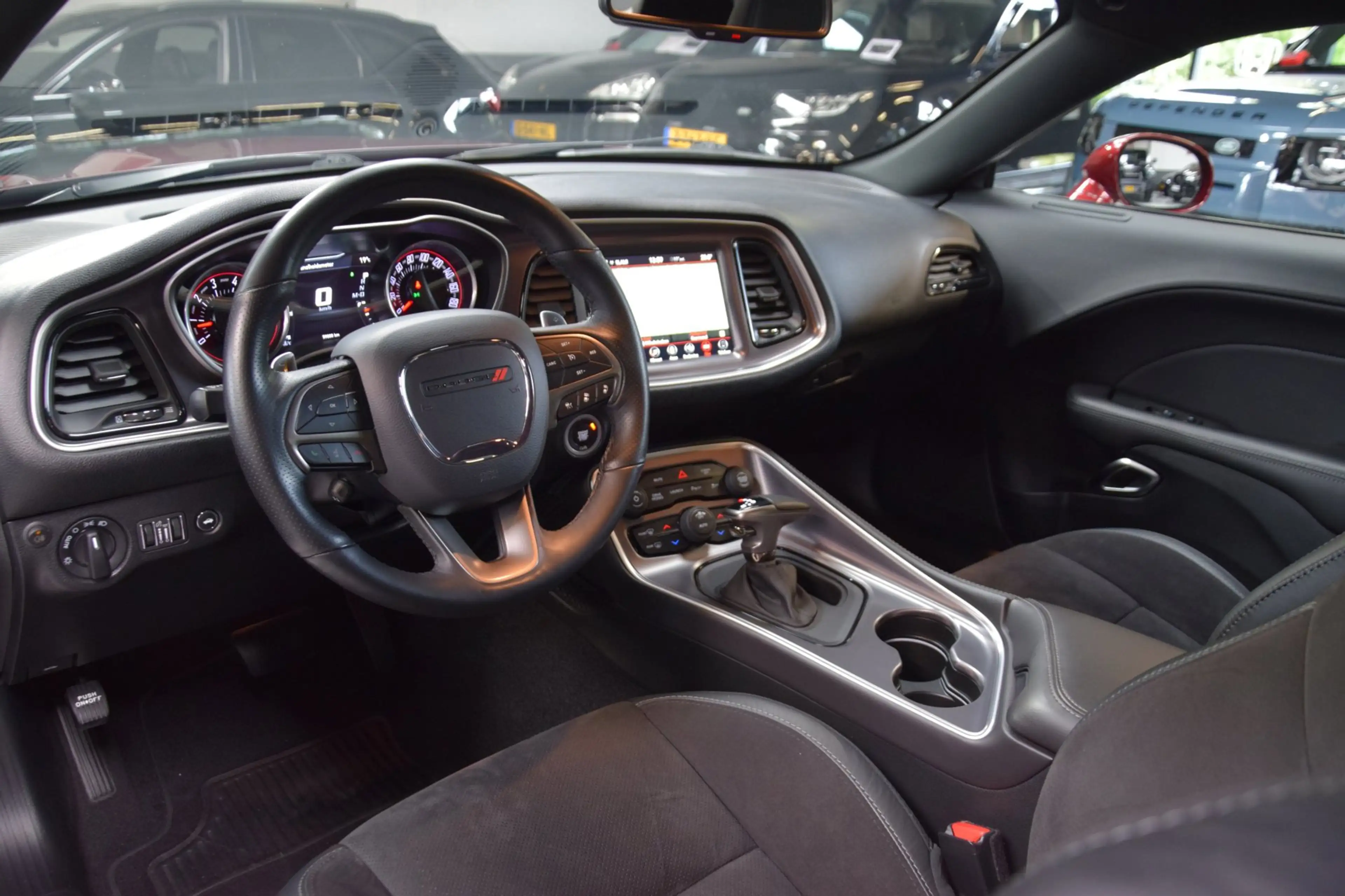 Dodge Challenger R/T SCAT PACK 6.4 ltr V8 492PK — photo 11