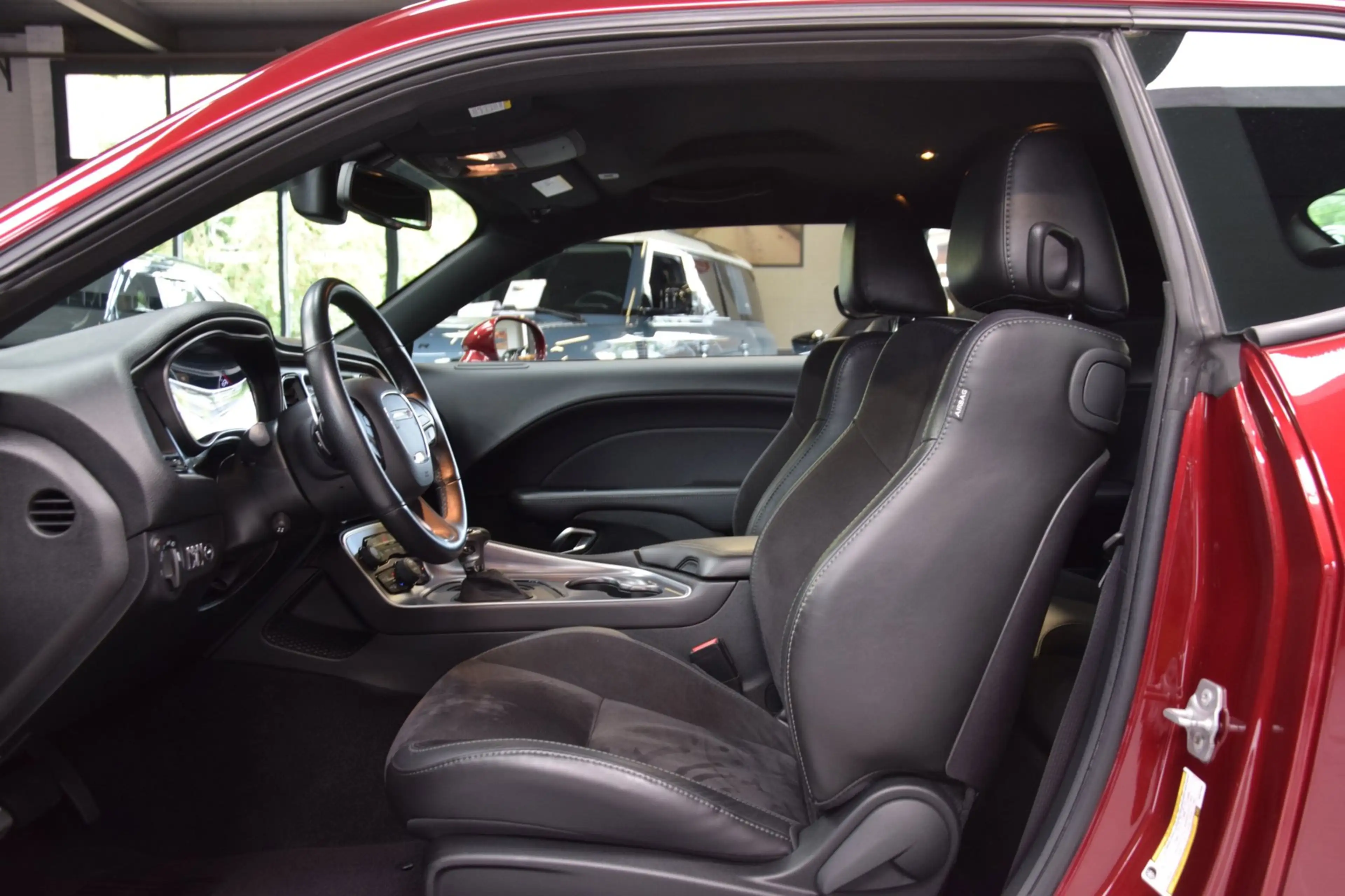 Dodge Challenger R/T SCAT PACK 6.4 ltr V8 492PK — photo 16