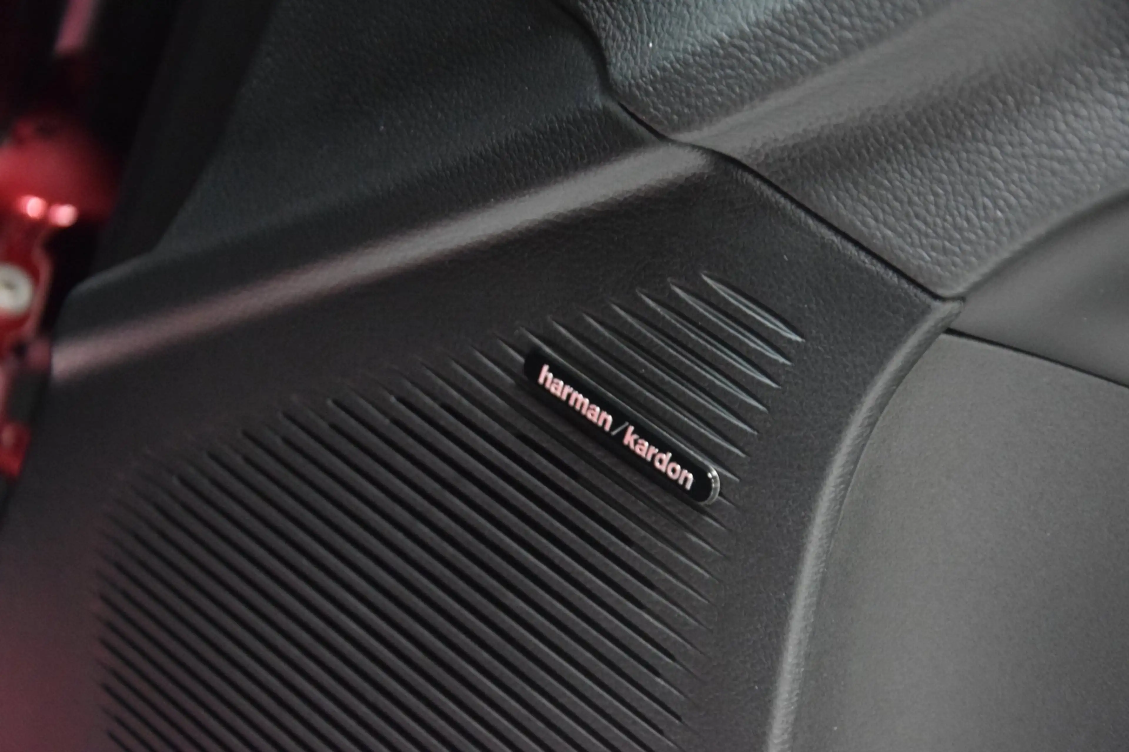Dodge Challenger R/T SCAT PACK 6.4 ltr V8 492PK — photo 19