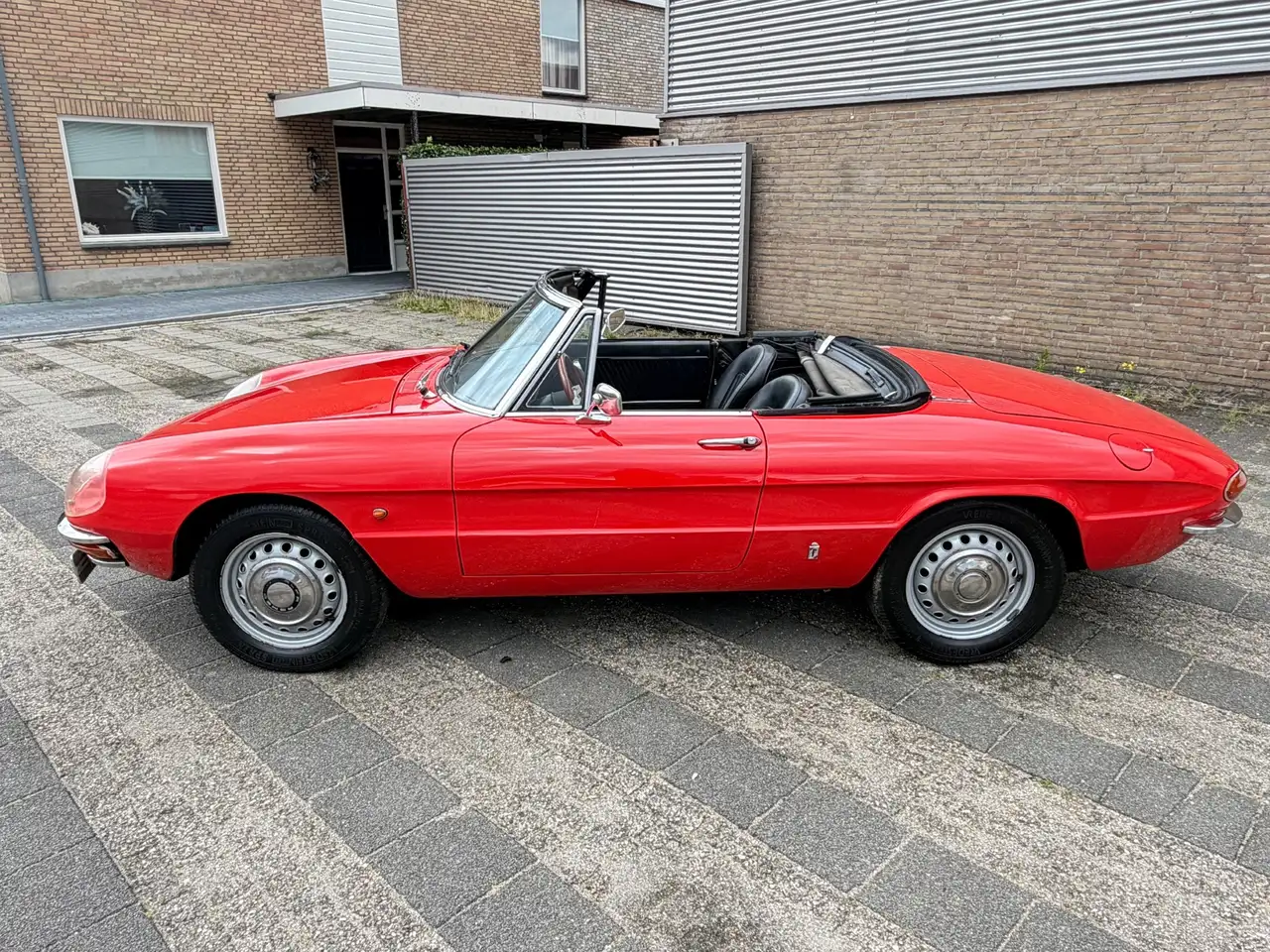 Alfa Romeo Spider 1.6 Duetto 1968 met Hard top, foto 6